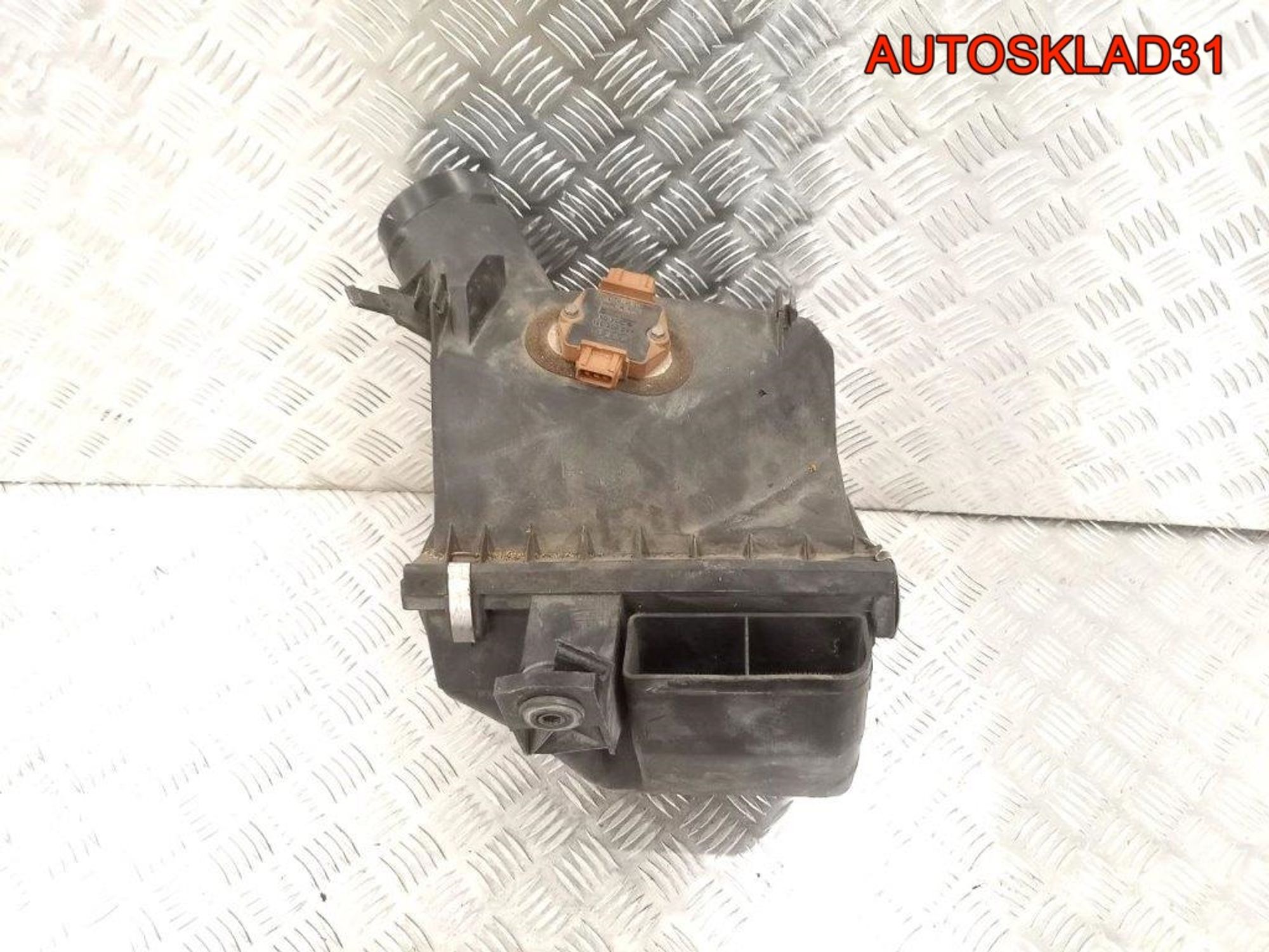 Корпус воздушного фильтра Audi A4 B5 078133837L, 1400 рублей, Дубовое