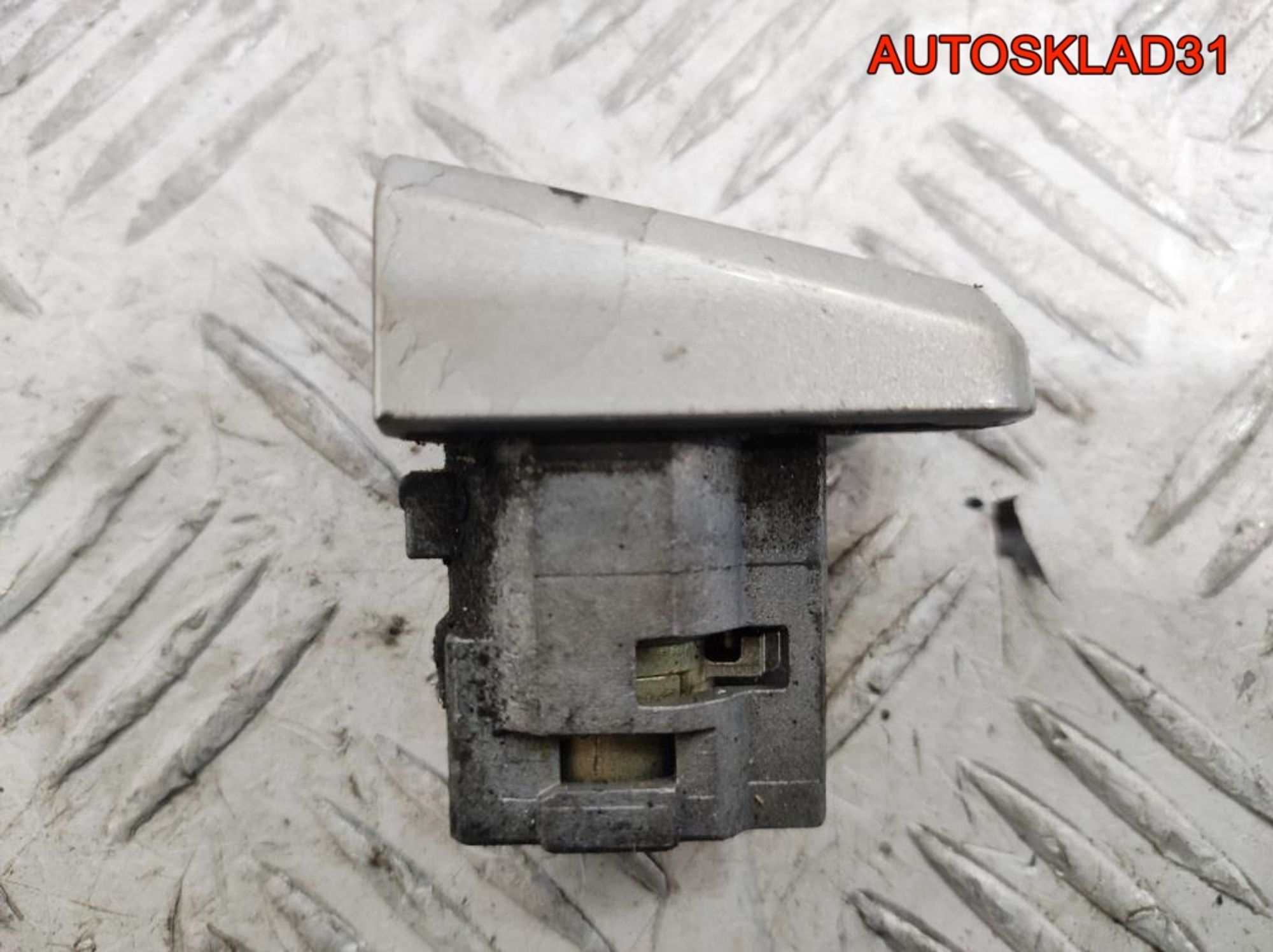 Вставка замка двери левой Opel Zafira B 5133082, 500 рублей, Дубовое