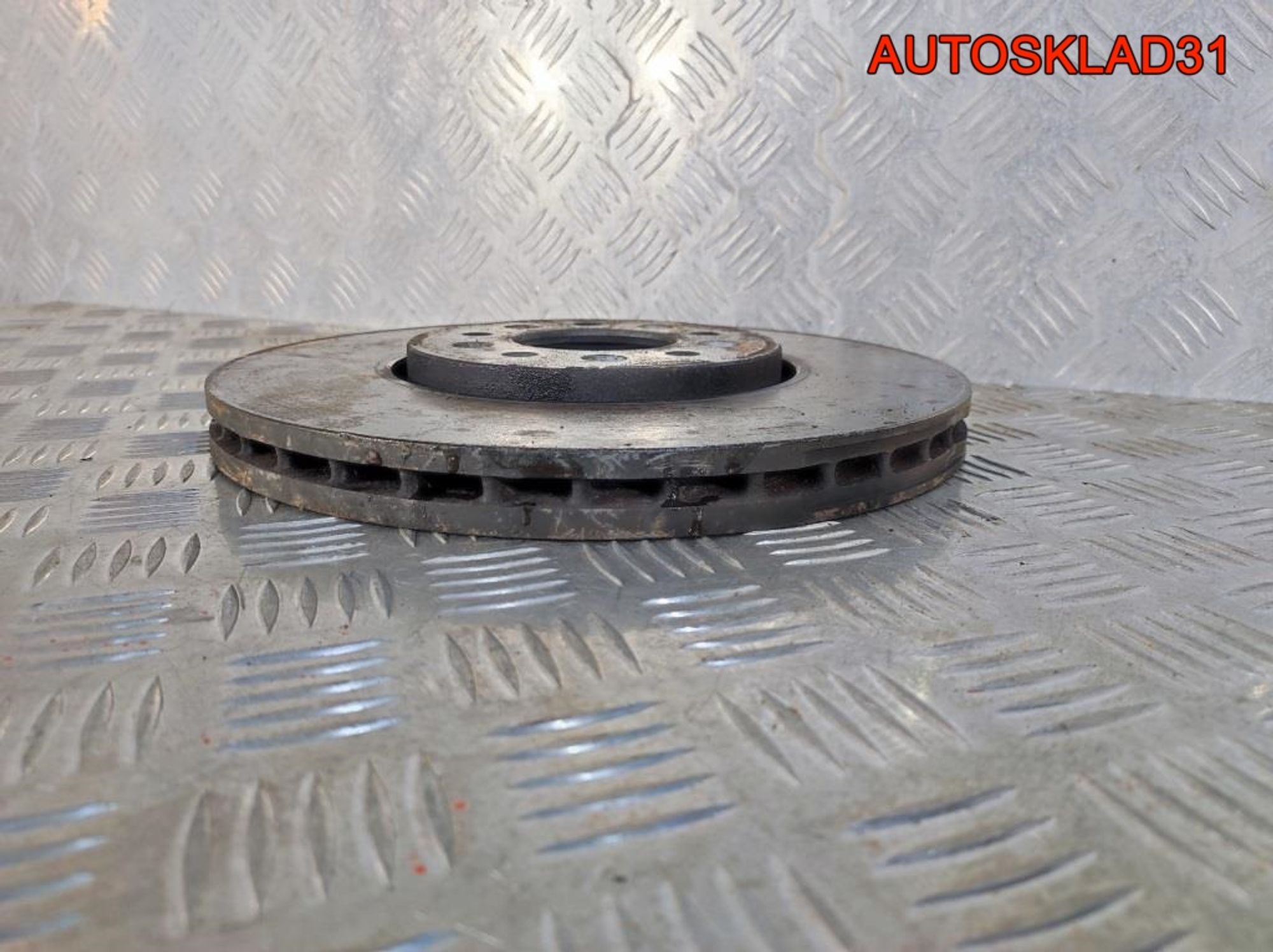 Диск тормозной передний Volkswagen Polo 6R0615301A, 1300 рублей, Дубовое