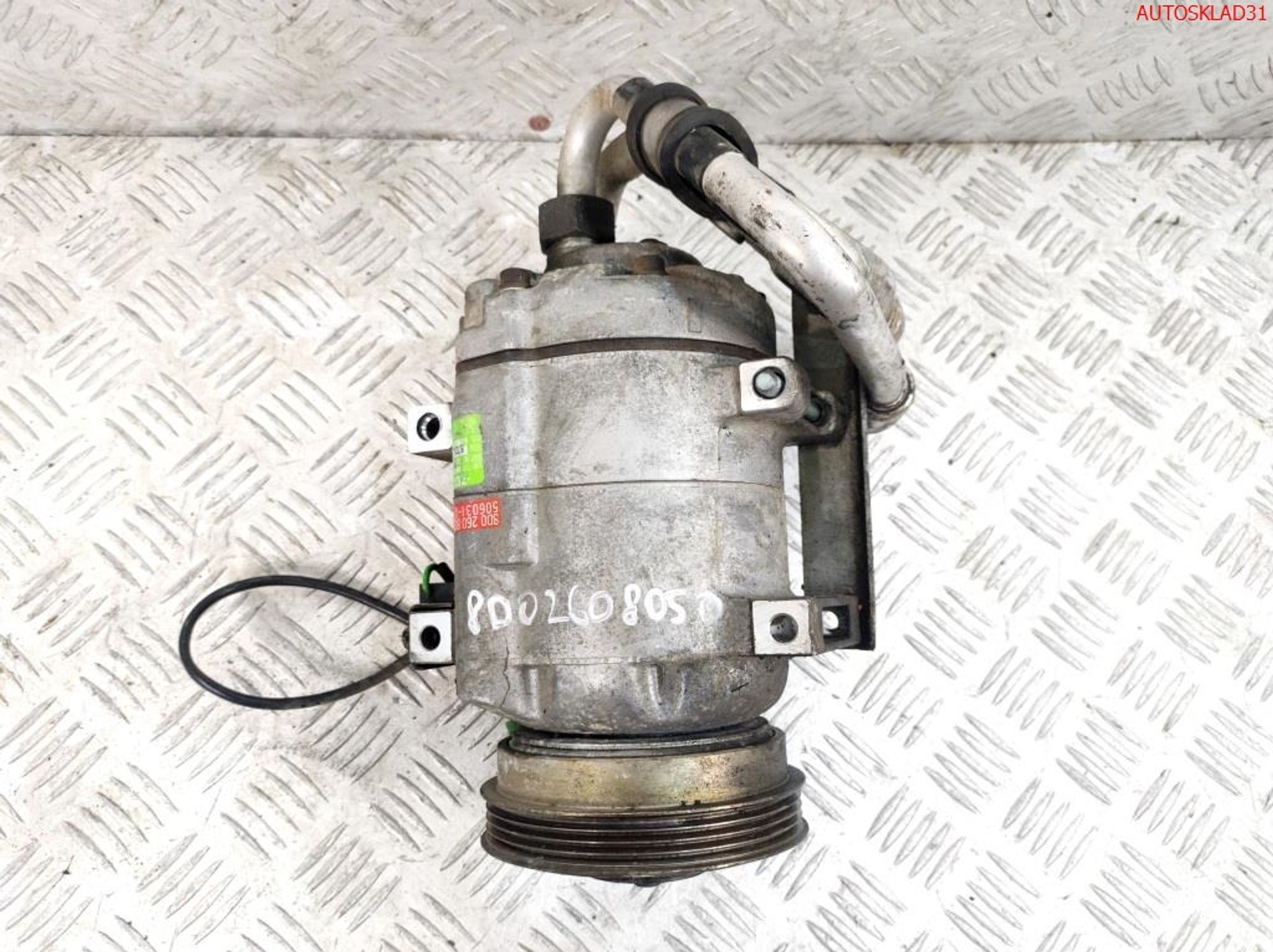 Компрессор кондиционера VW Passat B5 8D0260805D, 7200 рублей, Дубовое
