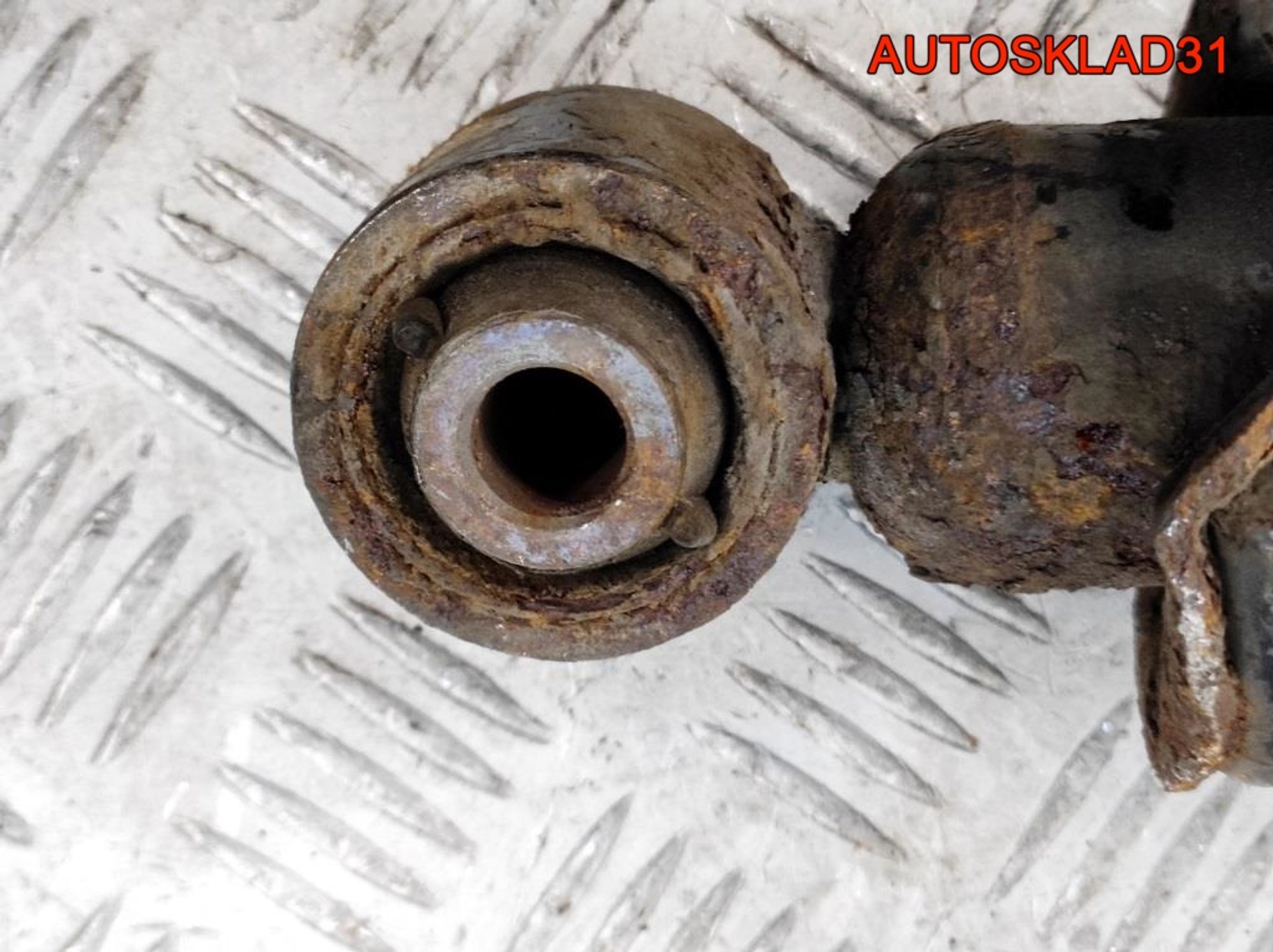 Амортизатор задний Toyota Avensis T250 4853009E70, 4000 рублей, Дубовое