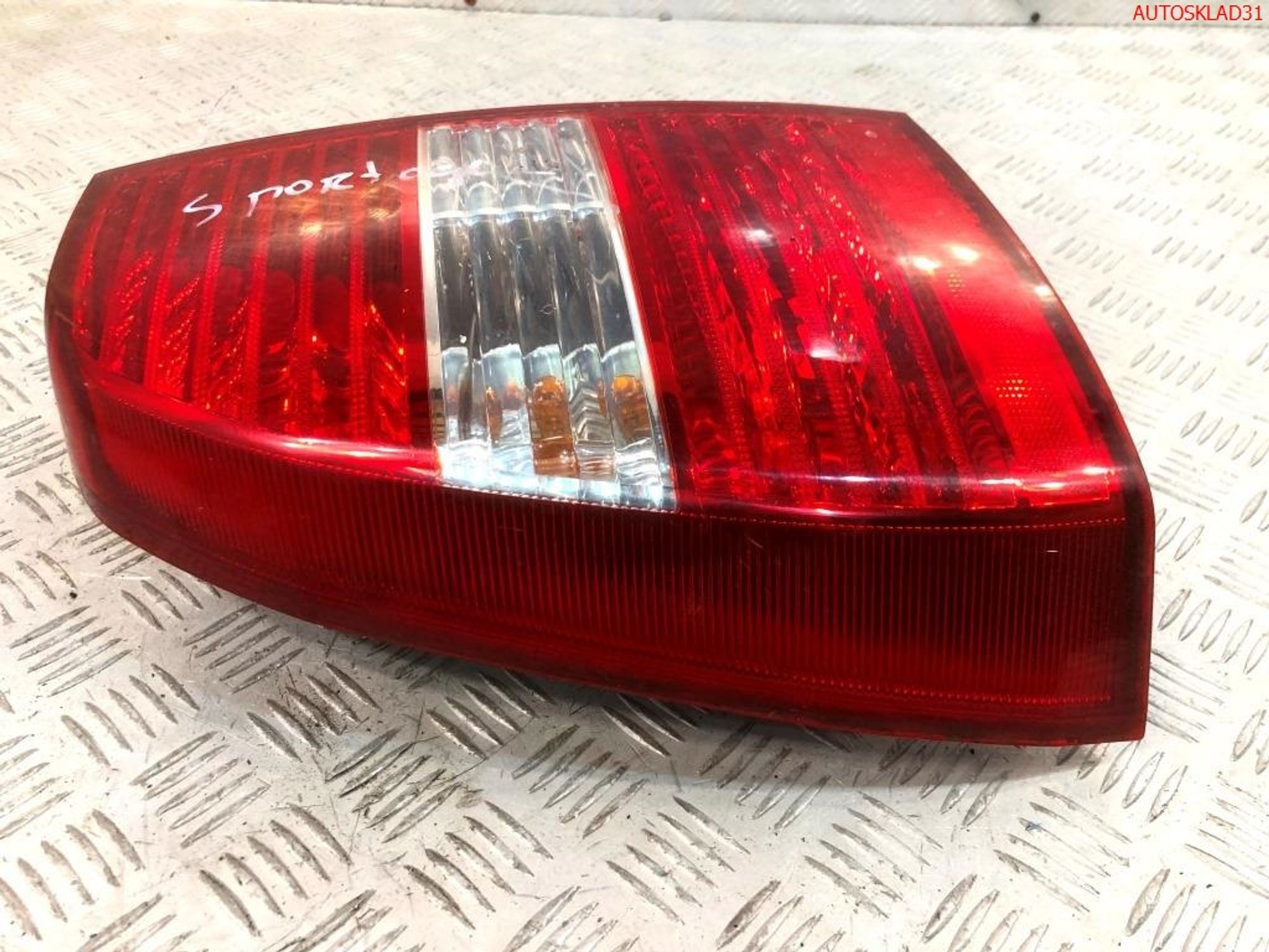 Фонарь задний левый Kia Sportage 2 924011F010, 6000 рублей, Дубовое