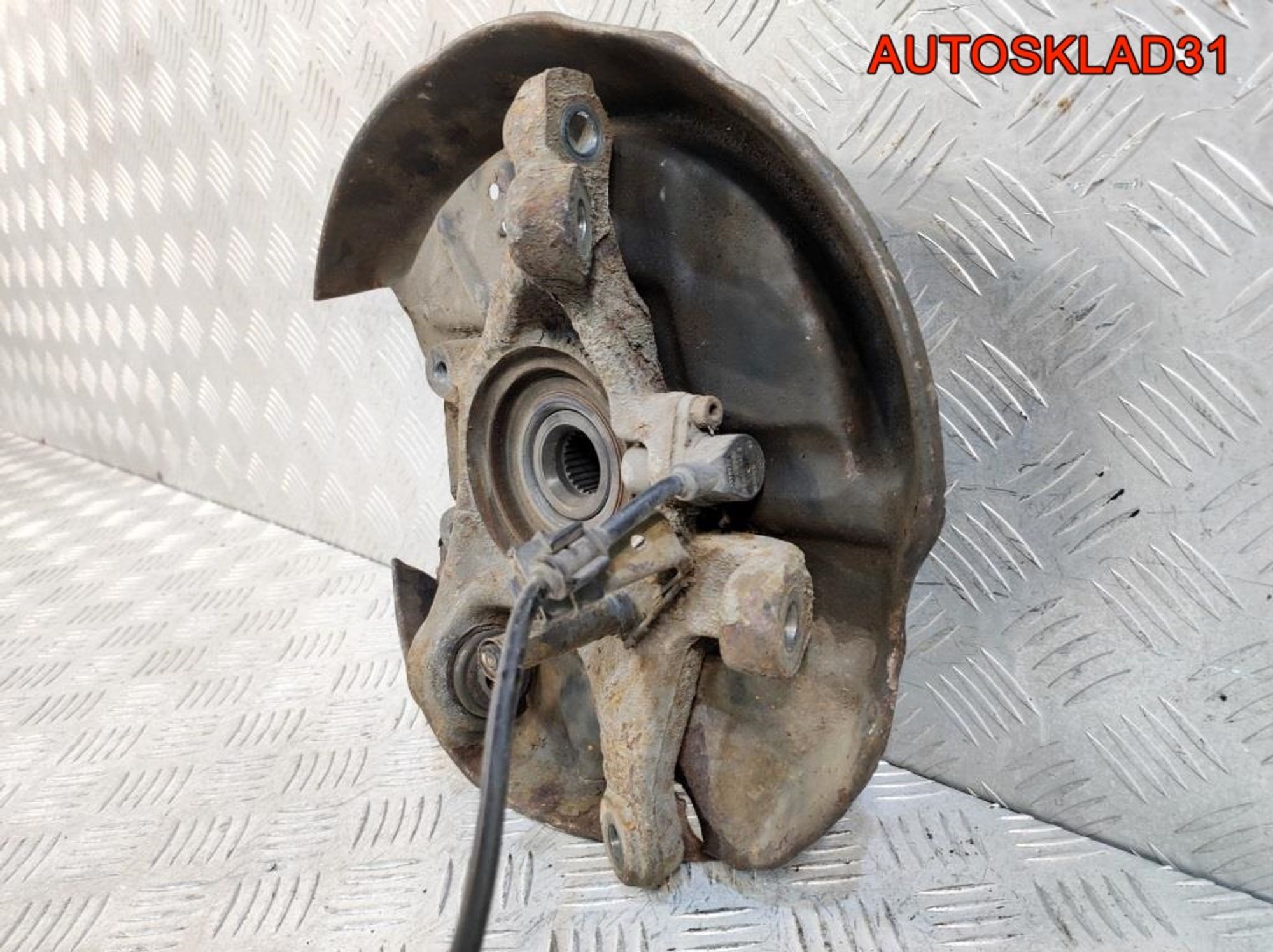 Кулак поворотный задний левый Mercedes Benz W202, 2900 рублей, Дубовое