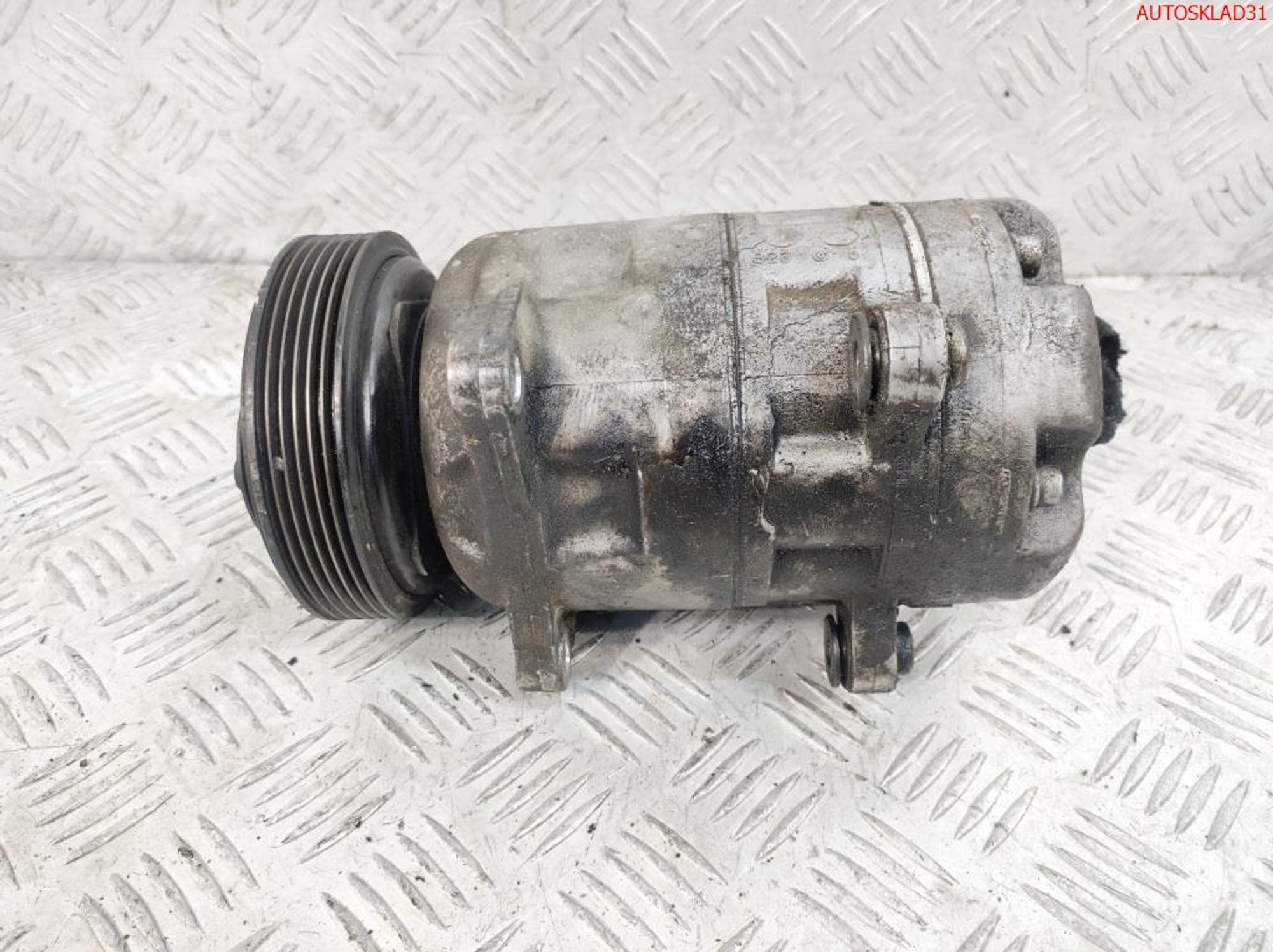 Компрессор кондиционера VW Golf 4 1J0820803J, 5900 рублей, Дубовое