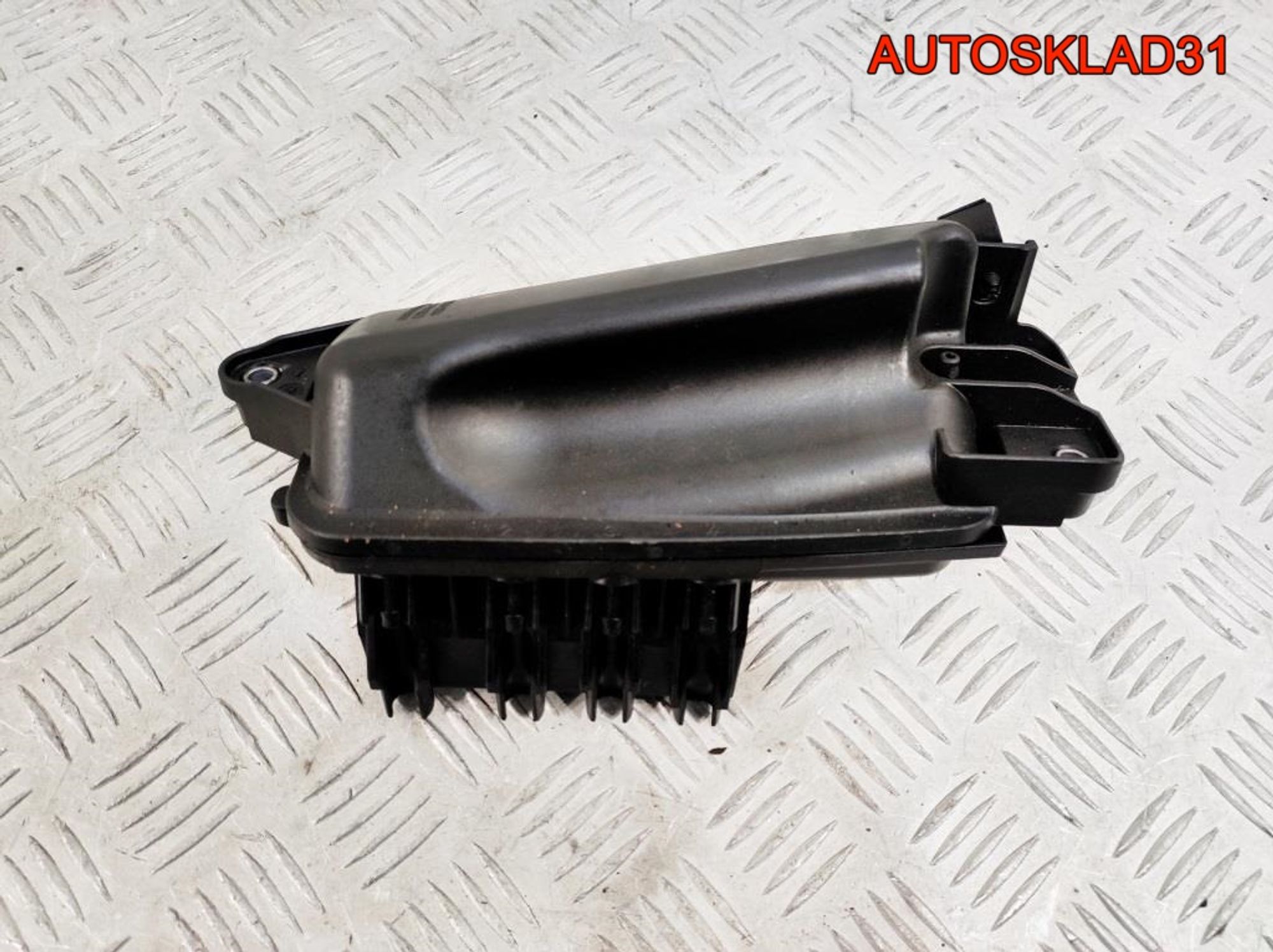 Вакуумный ресивер Mercedes GLK X204 A6510700468, 1400 рублей, Дубовое