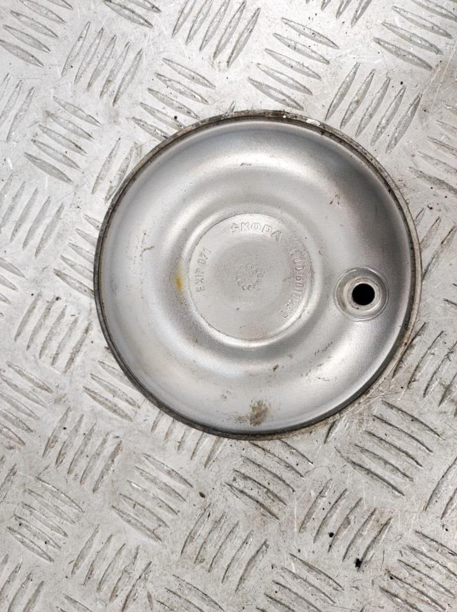 Колпачок литых дисков Skoda Octavia A4 1U0601149D, 900 рублей, Дубовое