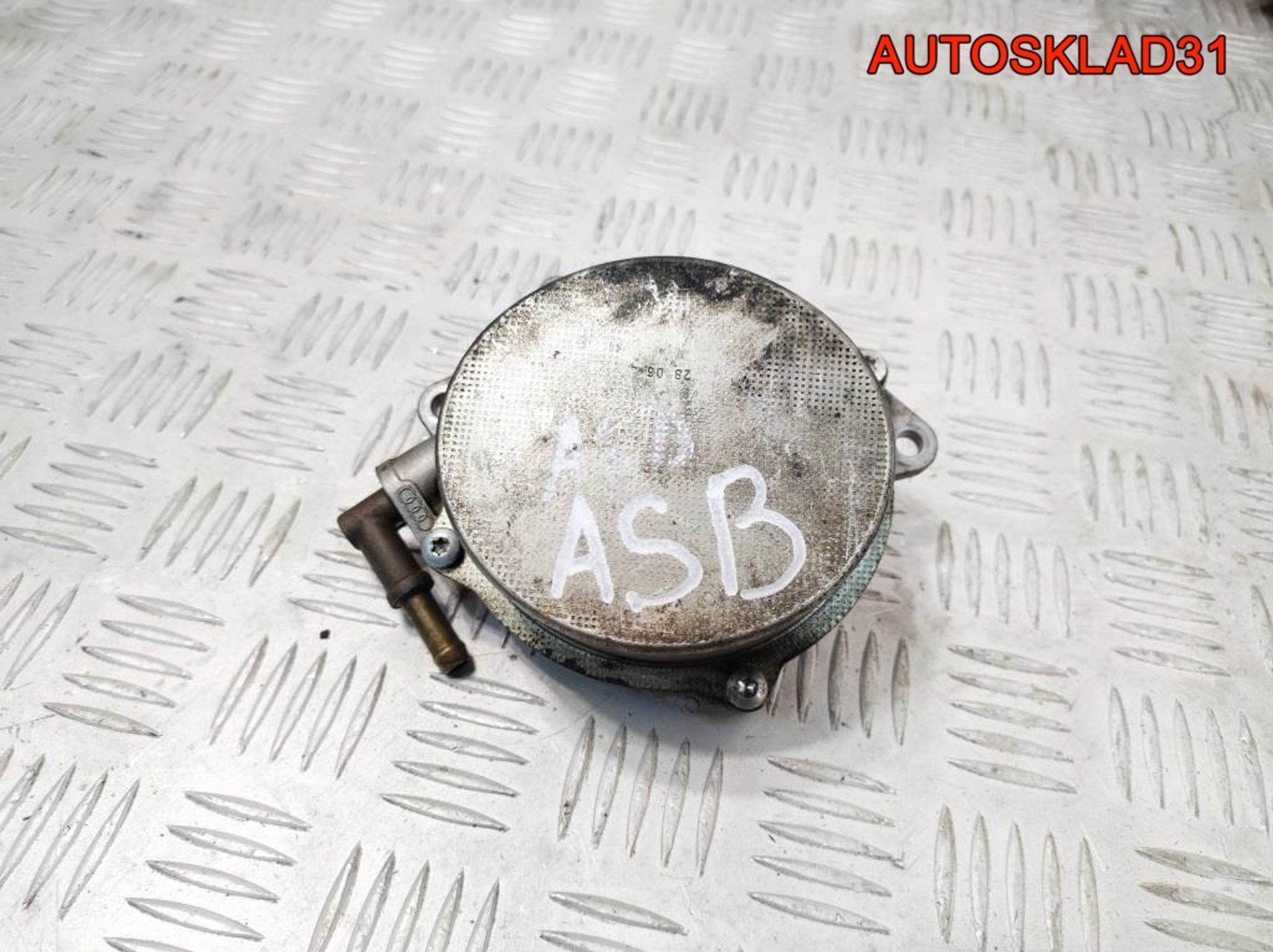 Насос вакуумный Audi A4 B7 3.0 ASB 057145100AD, 2500 рублей, Дубовое