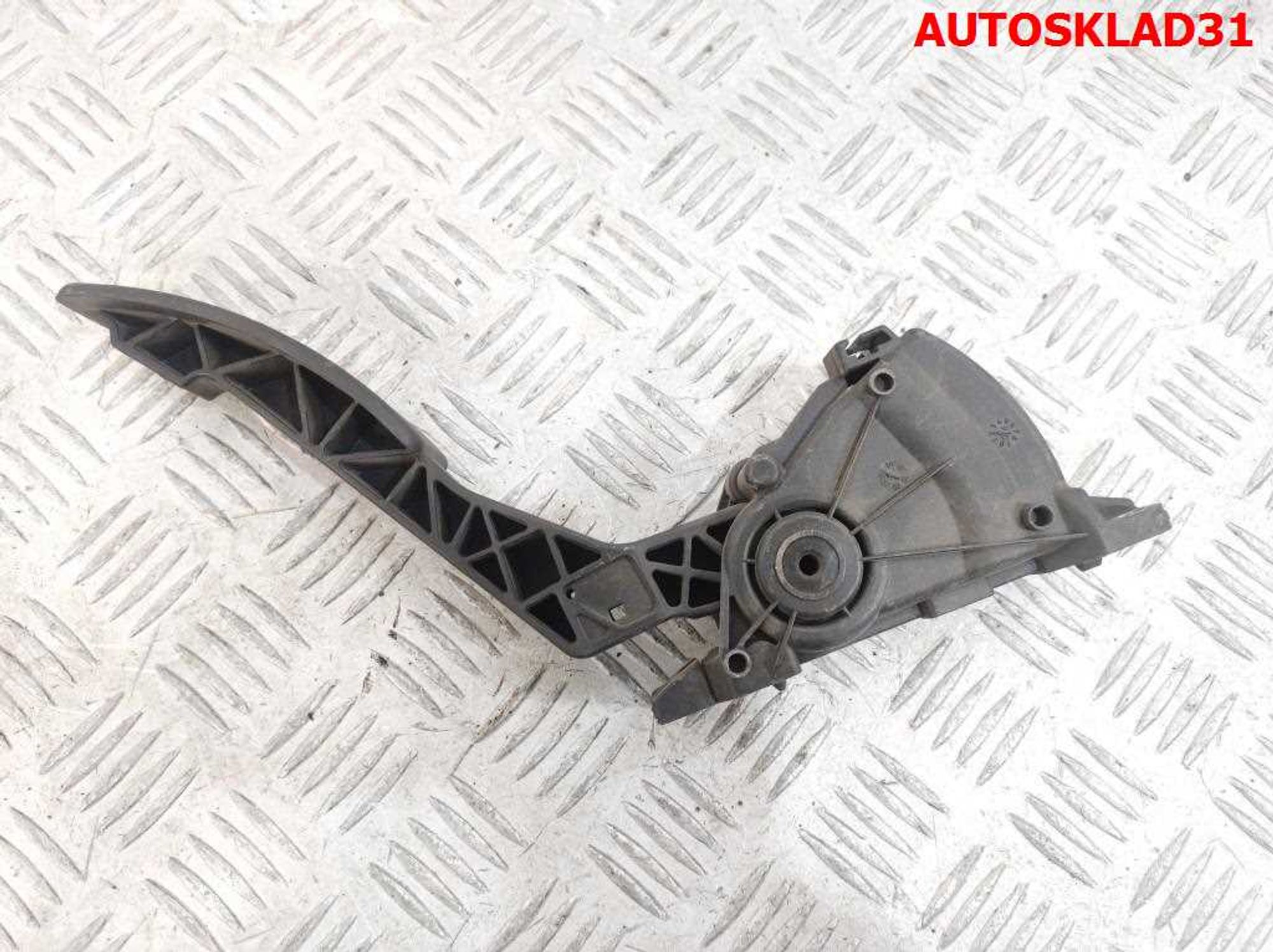Педаль газа Renault Sandero 1 8200386506, 1500 рублей, Дубовое