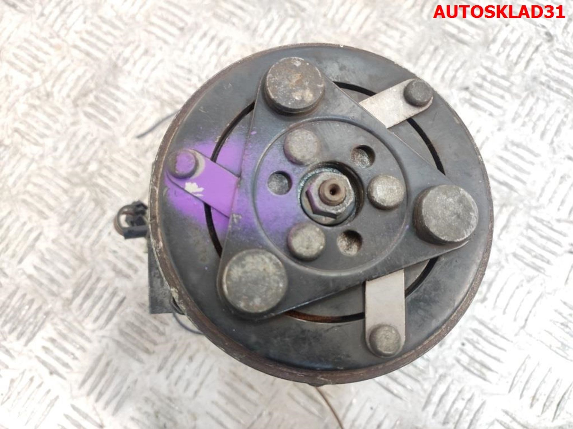 Компрессор кондиционера Opel Corsa C 13197538, 3000 рублей, Дубовое