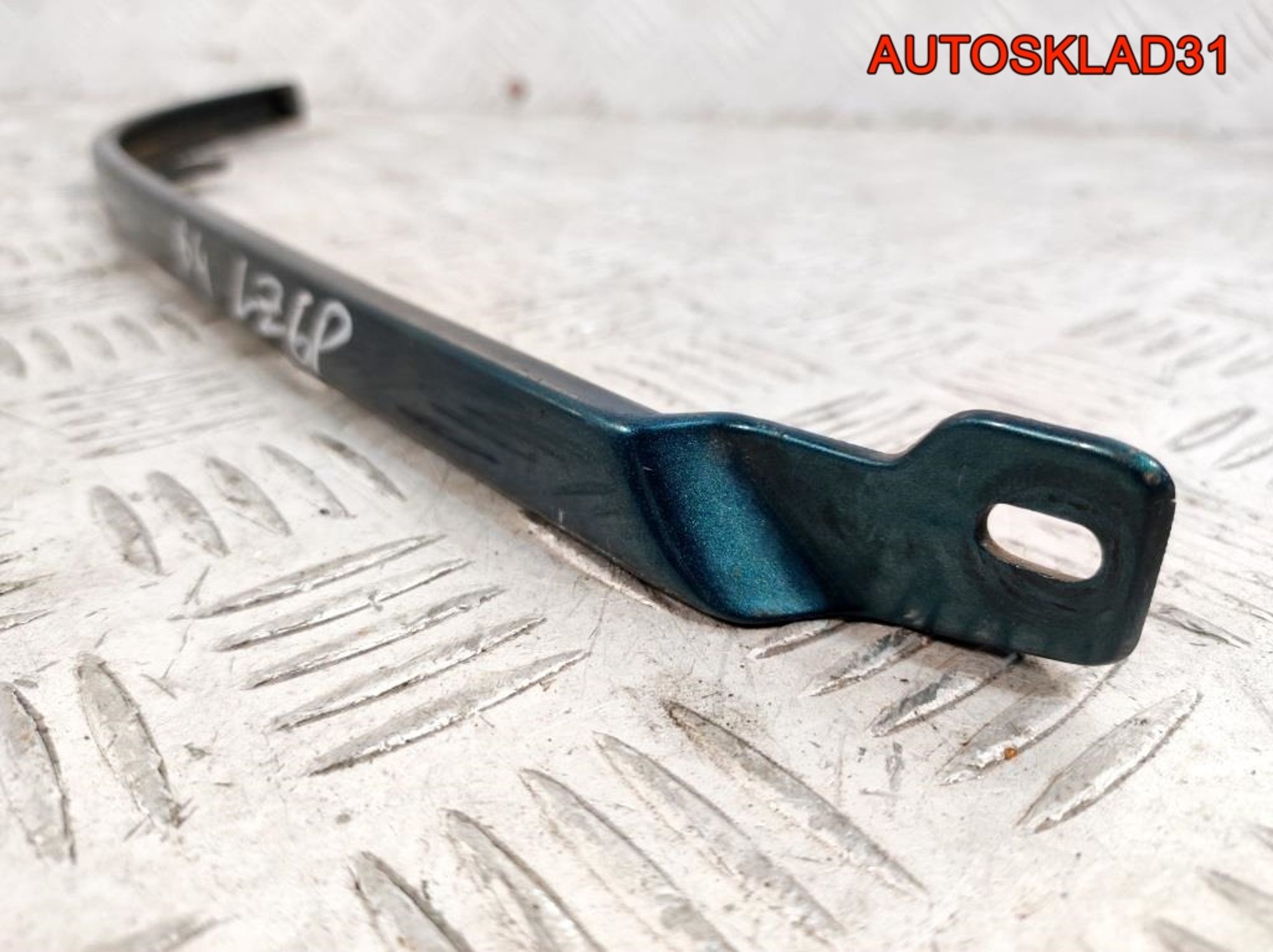 Планка под фару правая Audi 80 B4 8A0853208A, 1200 рублей, Дубовое