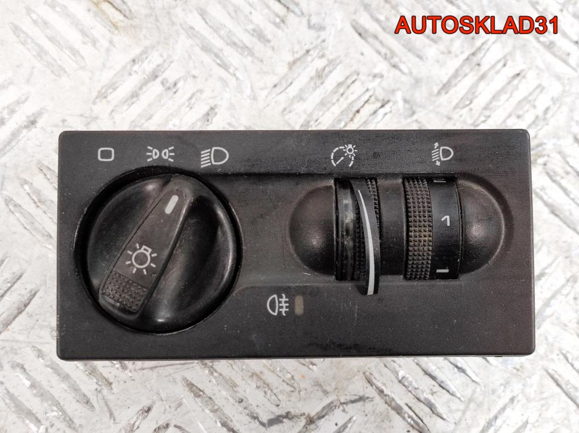 Переключатель света фар VW Golf 3 1H6941531N, 3000 рублей, Дубовое