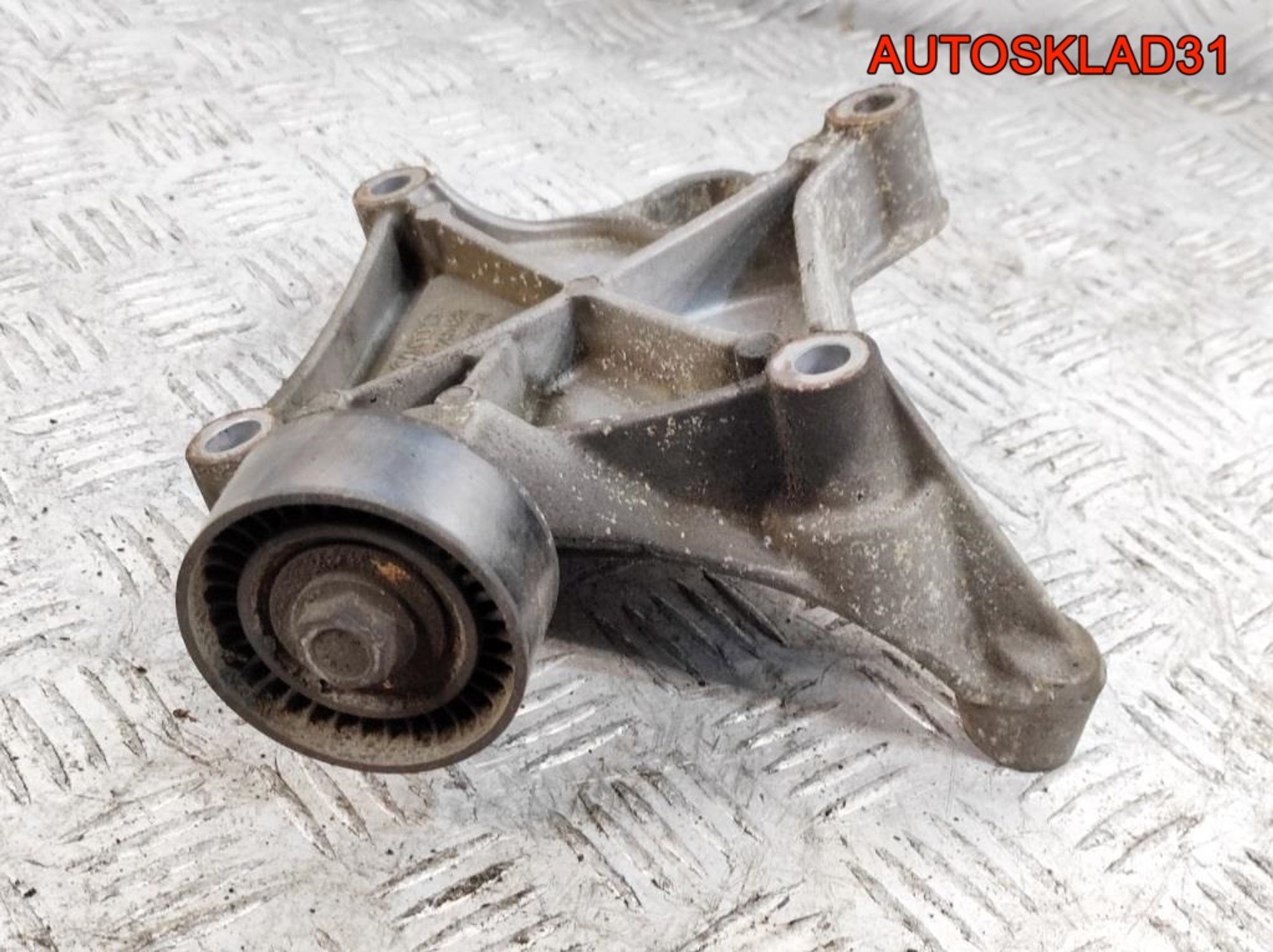 Кронштейн кондиционера VW Passat B5+ 2,3 AZX 071260885, 500 рублей, Дубовое