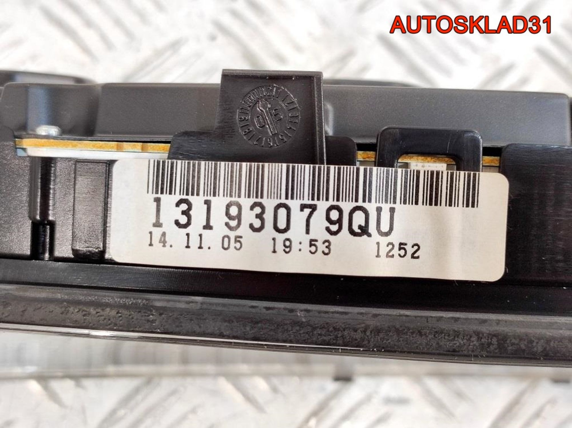 Панель приборов Opel Vectra C 13193079 Дизель, 1800 рублей, Дубовое