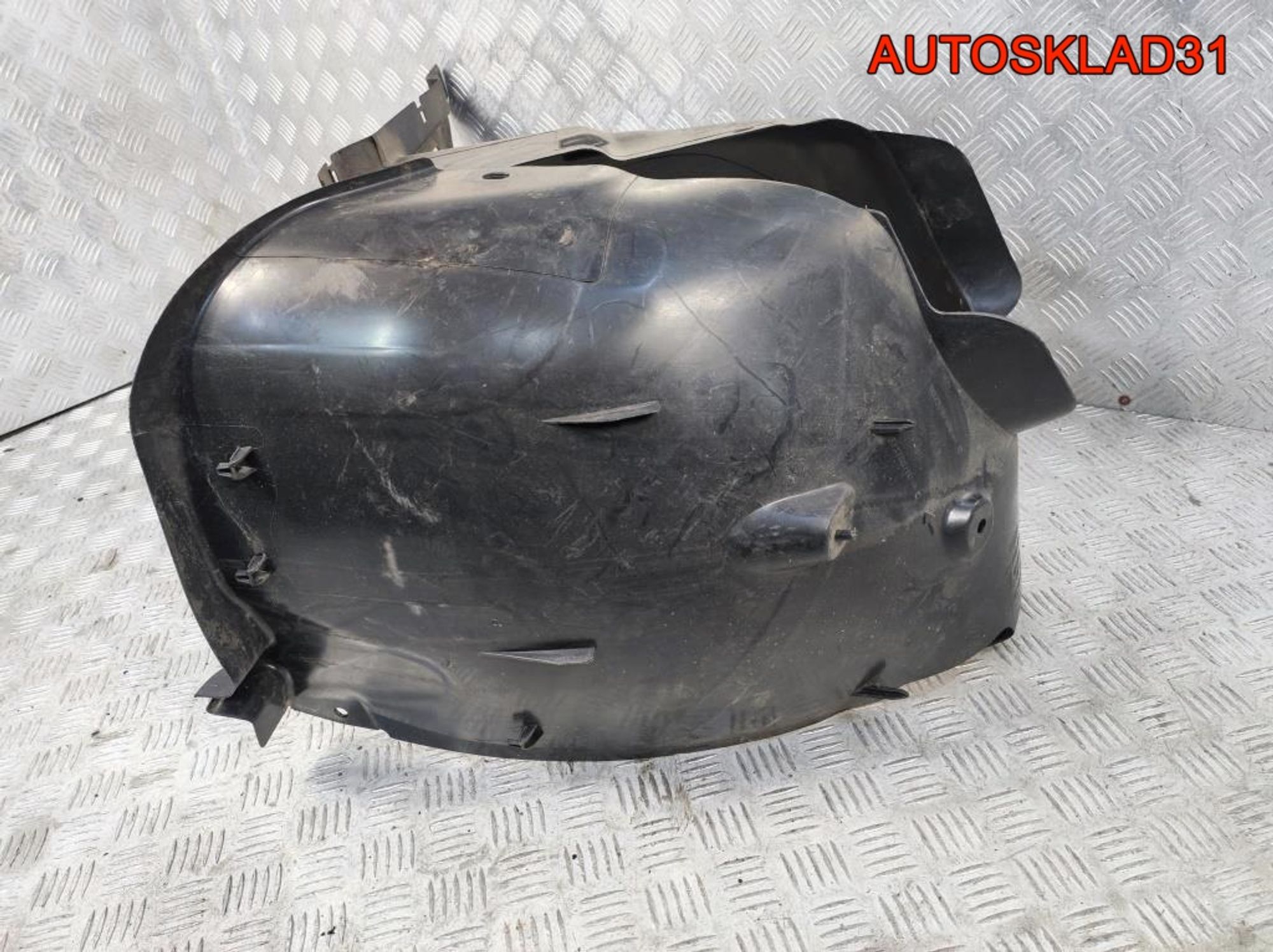 Локер передний правый Peugeot 208 9673768780, 2100 рублей, Дубовое