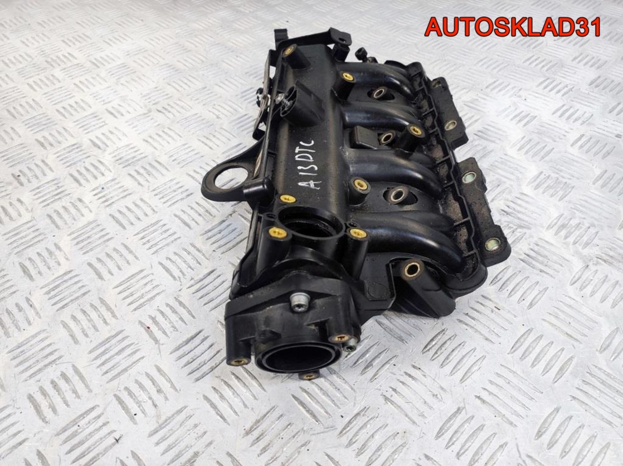 Коллектор впускной Opel Corsa D A13DTC 55213267, 2500 рублей, Дубовое