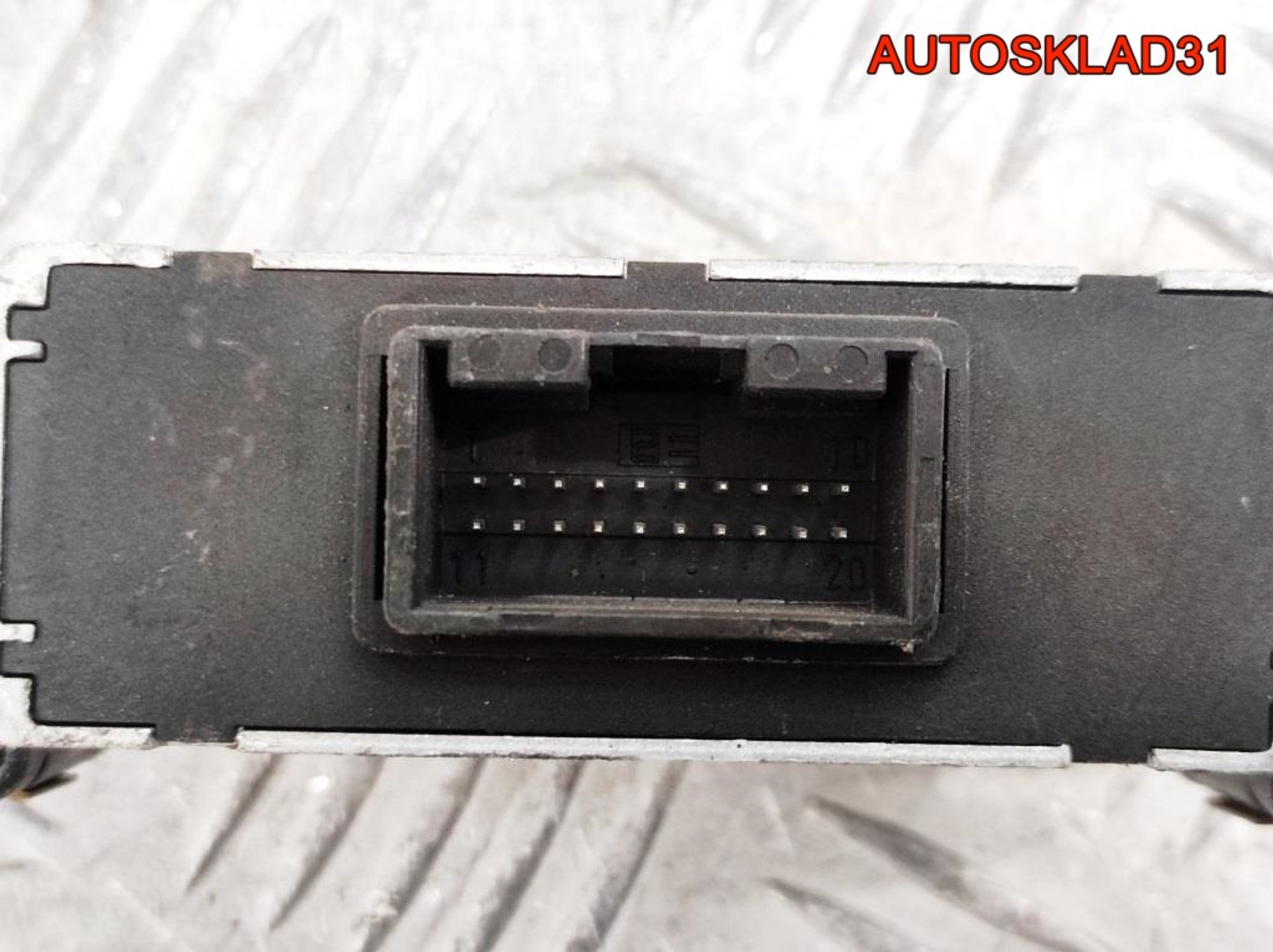 Блок электронный Audi A4 B5 4D0951173B, 500 рублей, Дубовое