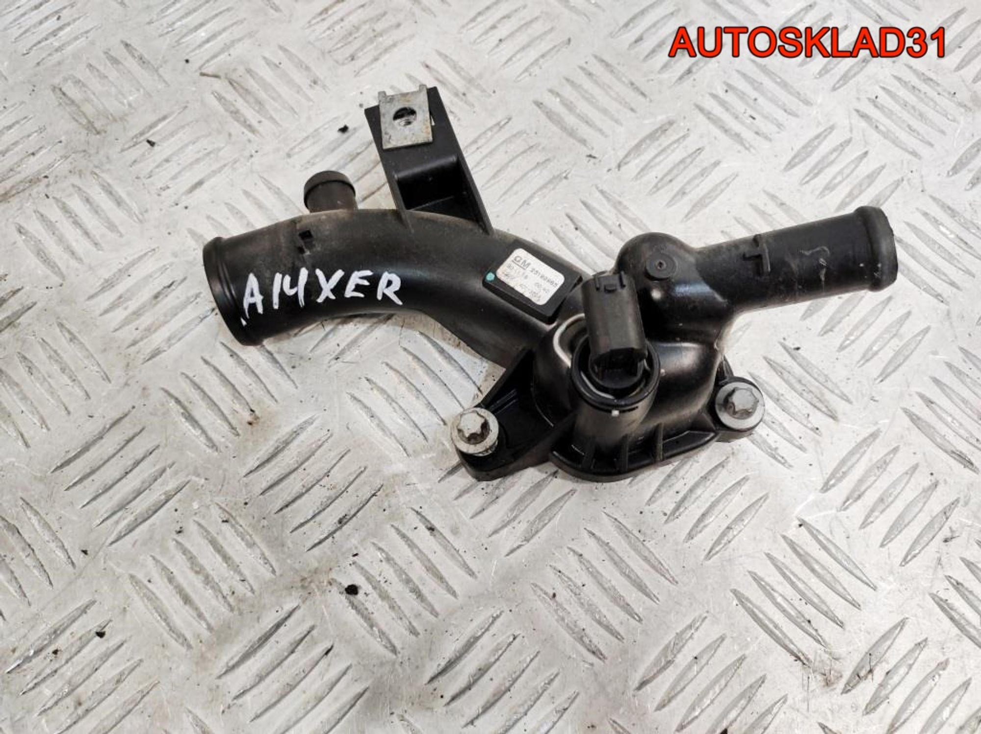 Корпус термостата Opel Corsa D 1,4 A14XER 25192985 Бензин, 1400 рублей, Дубовое