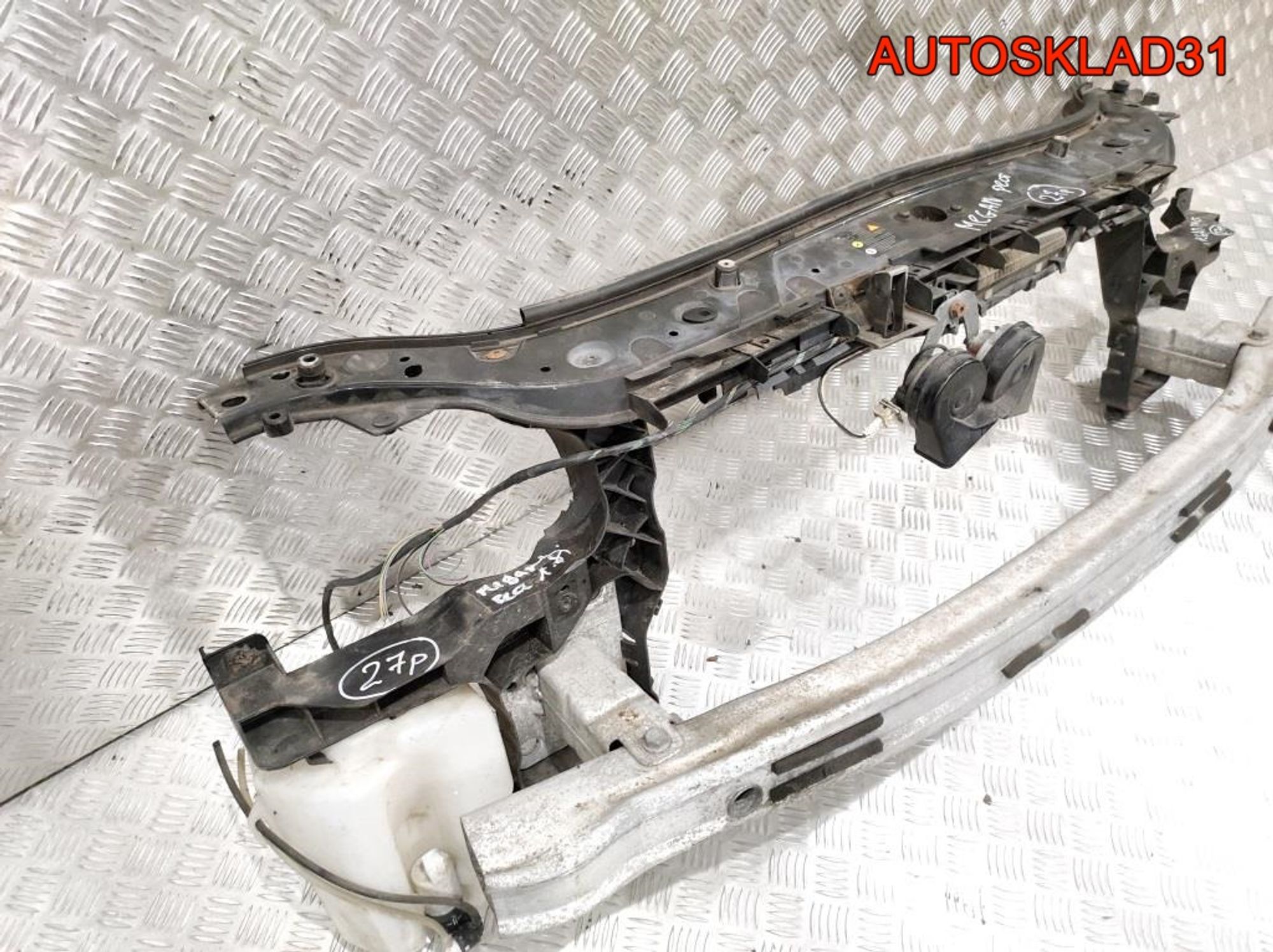 Панель передняя Renault Megane 2 8200137494, 14000 рублей, Дубовое