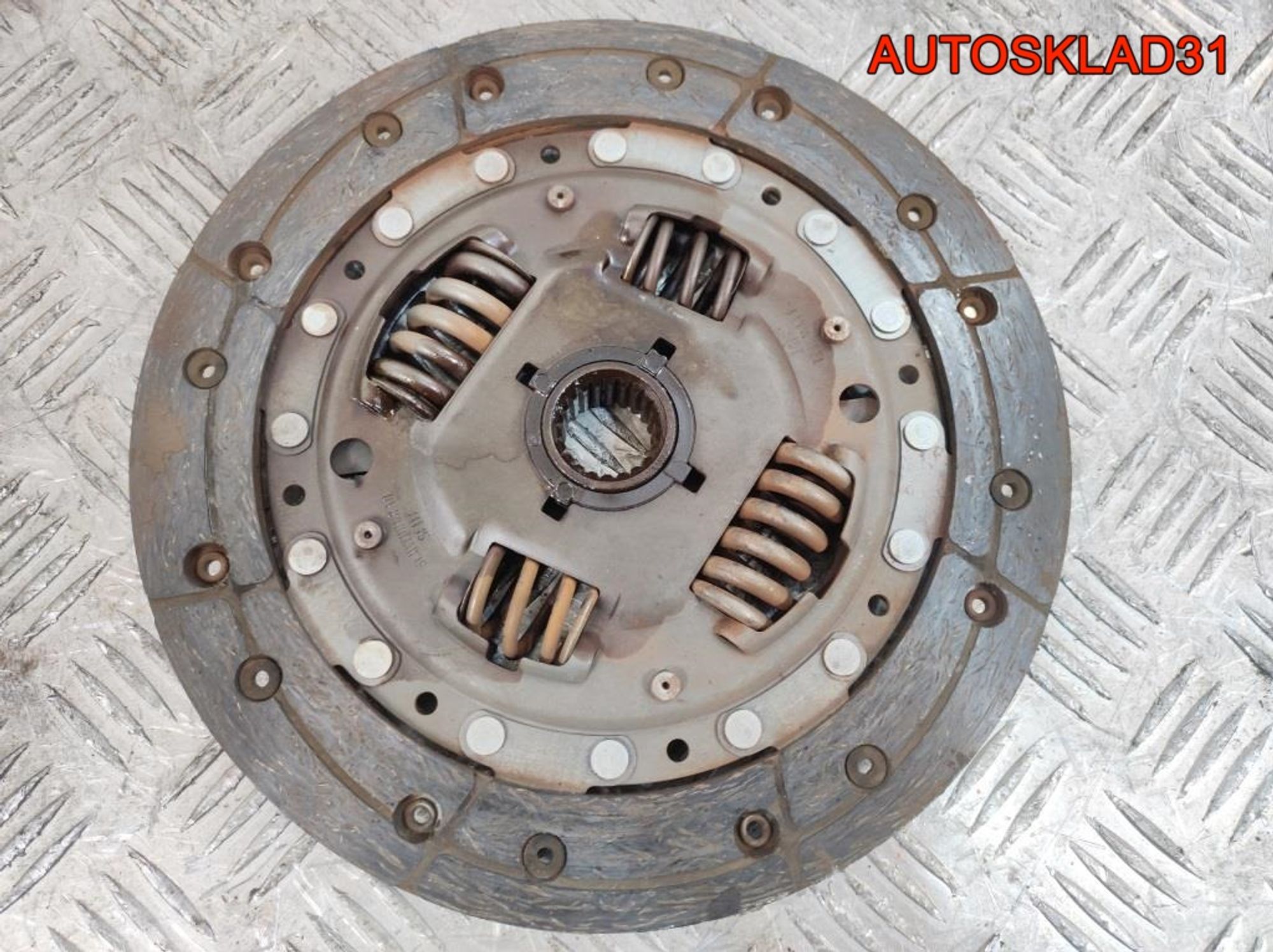 Маховик в сборе со сцеплением Mazda 3BK 2,0 LF 3M517563GC, 2500 рублей, Дубовое