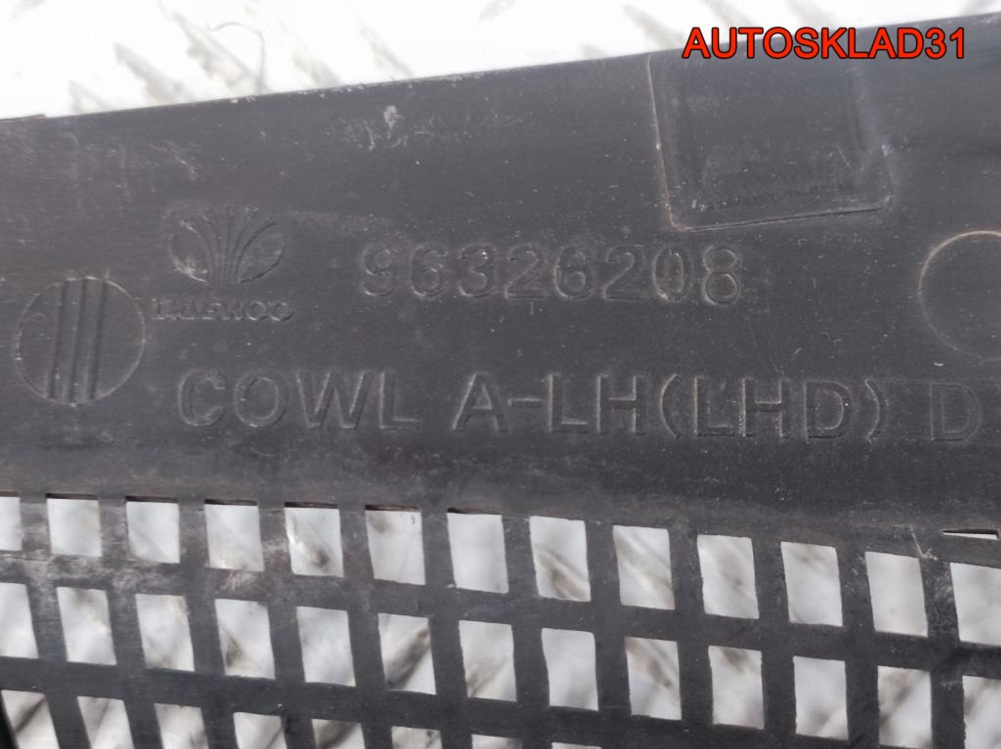 Решетка стеклоочистителя Chevrolet Evanda 96326208, 2100 рублей, Дубовое