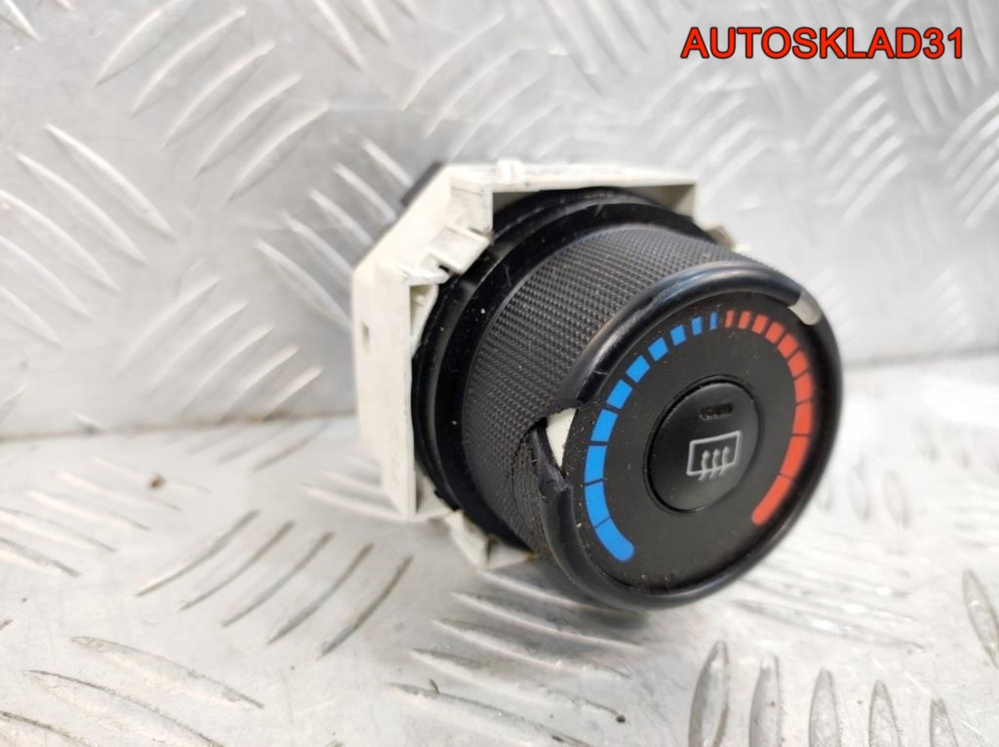 Переключатель отопителя Toyota Yaris 2 559030D020, 500 рублей, Дубовое