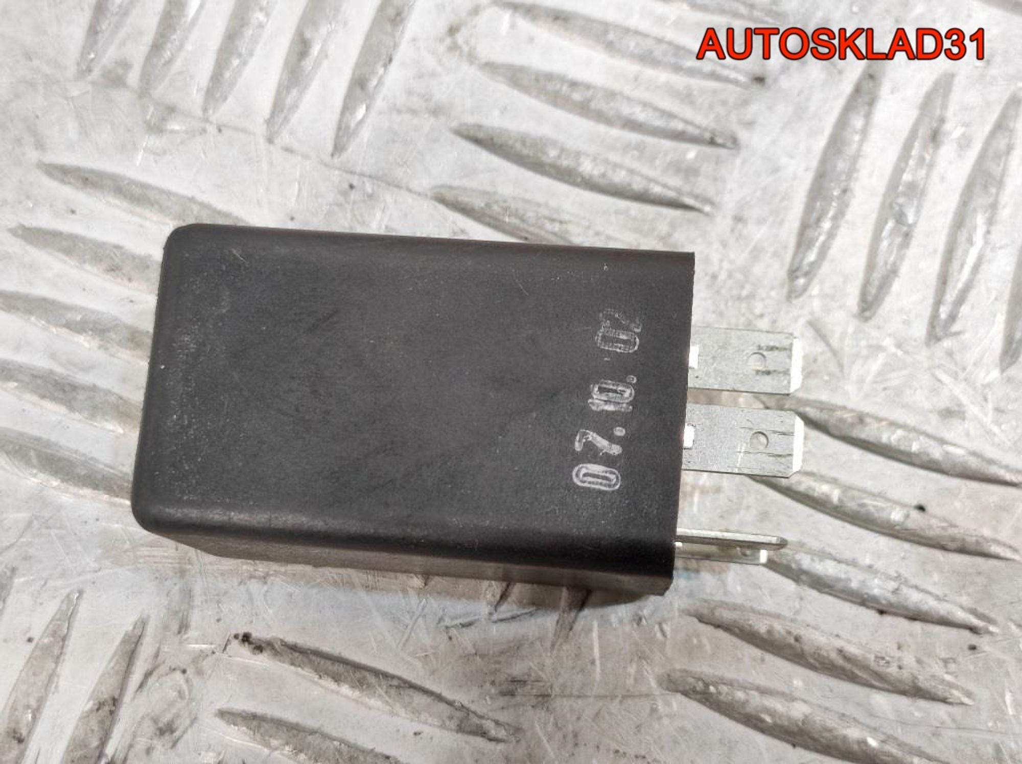 Реле бензонасоса 369 Audi 100 C4 4A0951253, 3000 рублей, Дубовое
