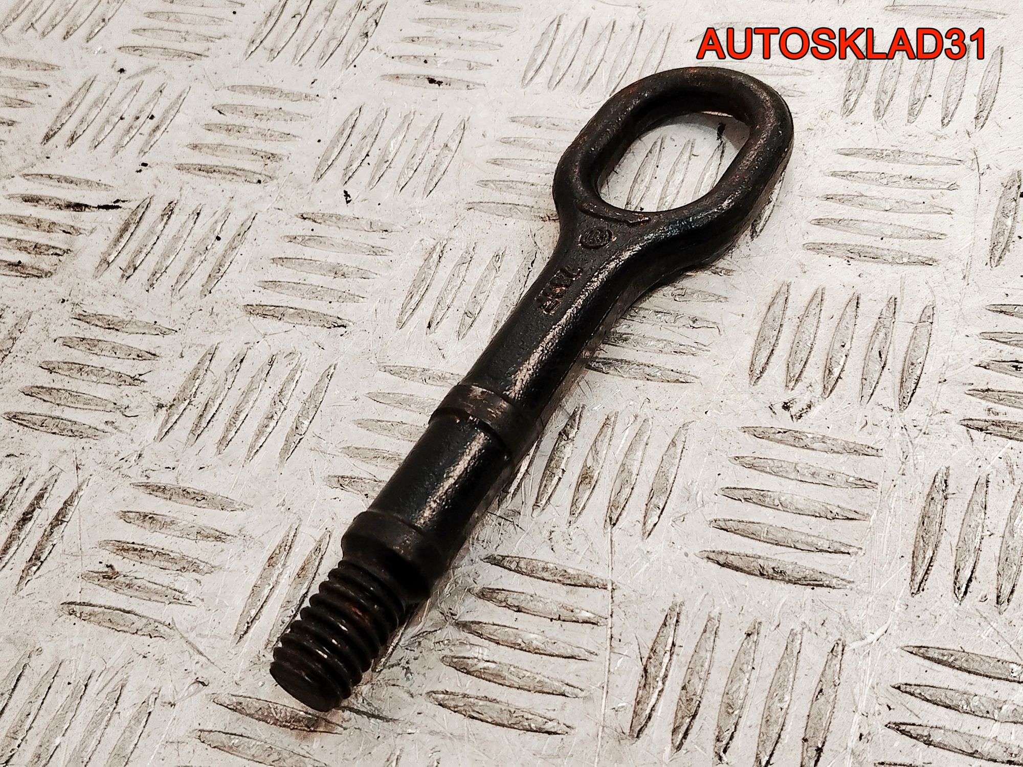 Крюк буксировочный Audi A3 8P 1T0805615A, 1500 рублей, Дубовое