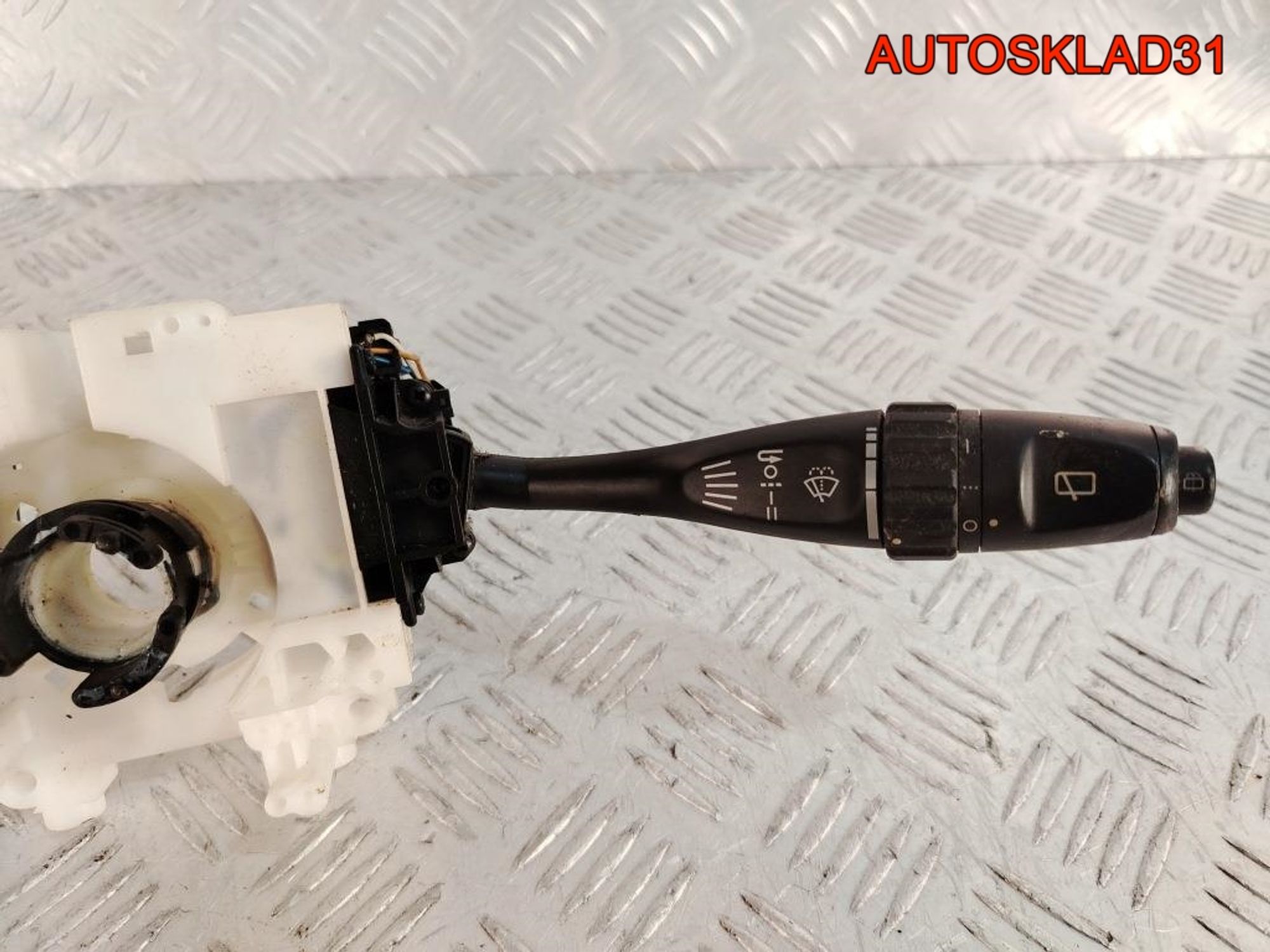 Переключатель подрулевой Mitsubishi Carisma DA MR911056, 2000 рублей, Дубовое