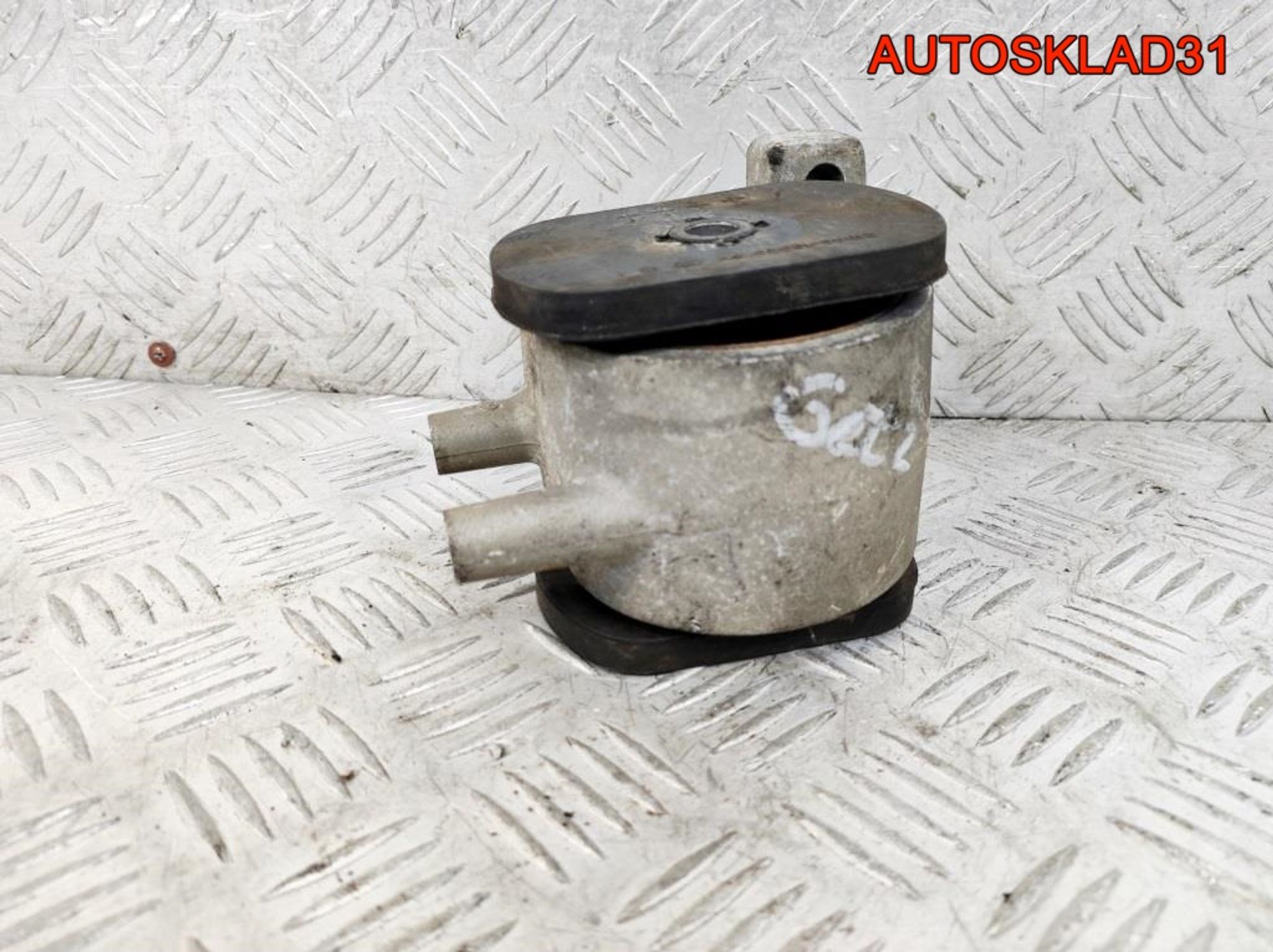 Опора двигателя левая Hyundai Getz 218351C250, 1300 рублей, Дубовое