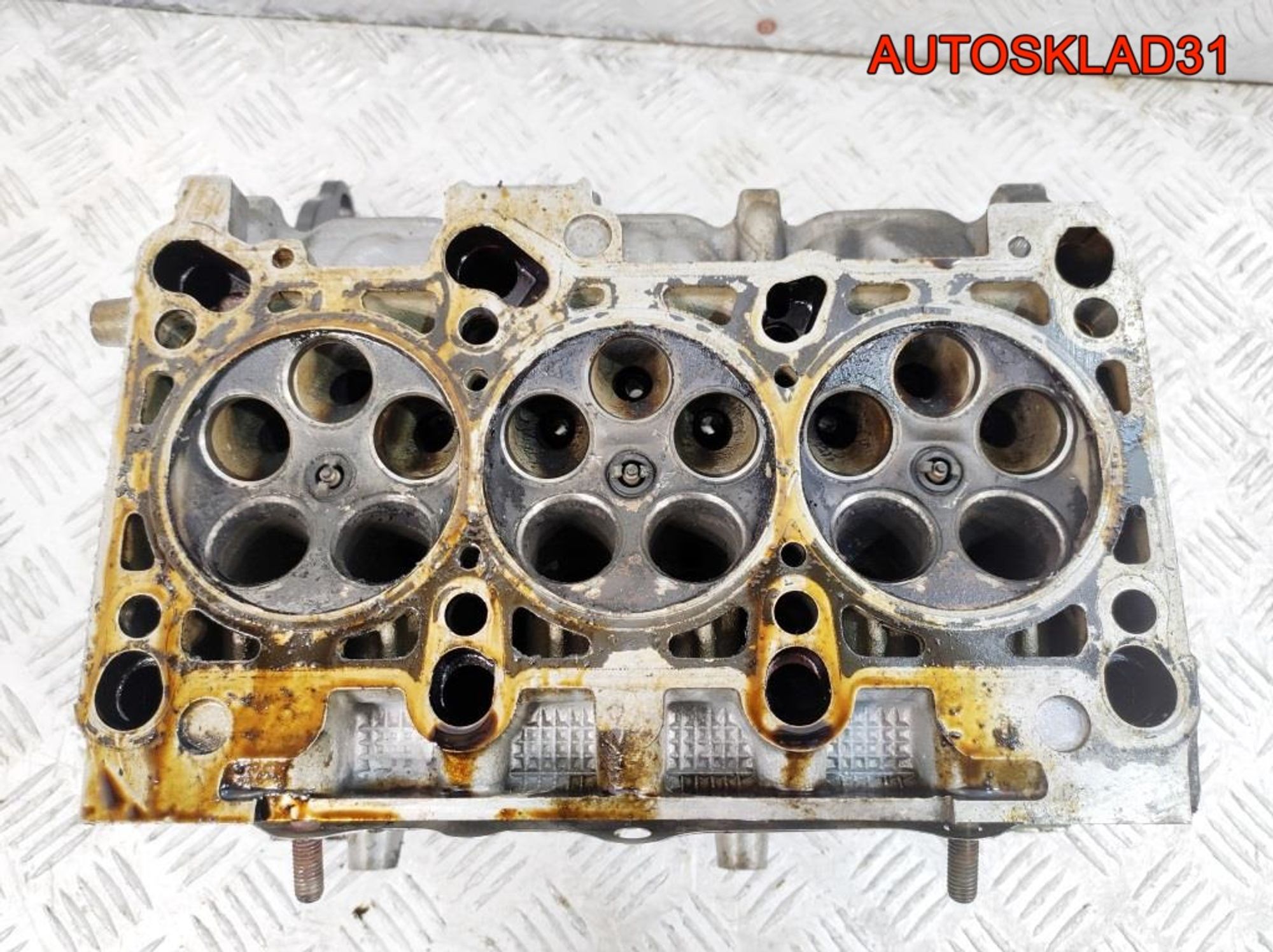 Головки блока левая Audi A4 B6 3,0 ASN 06C103373F, 7000 рублей, Дубовое