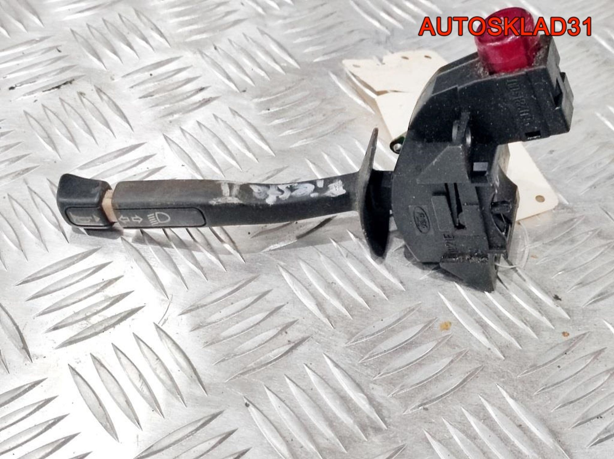 Переключатель поворотов Ford Fiesta 2 96028100, 1000 рублей, Дубовое