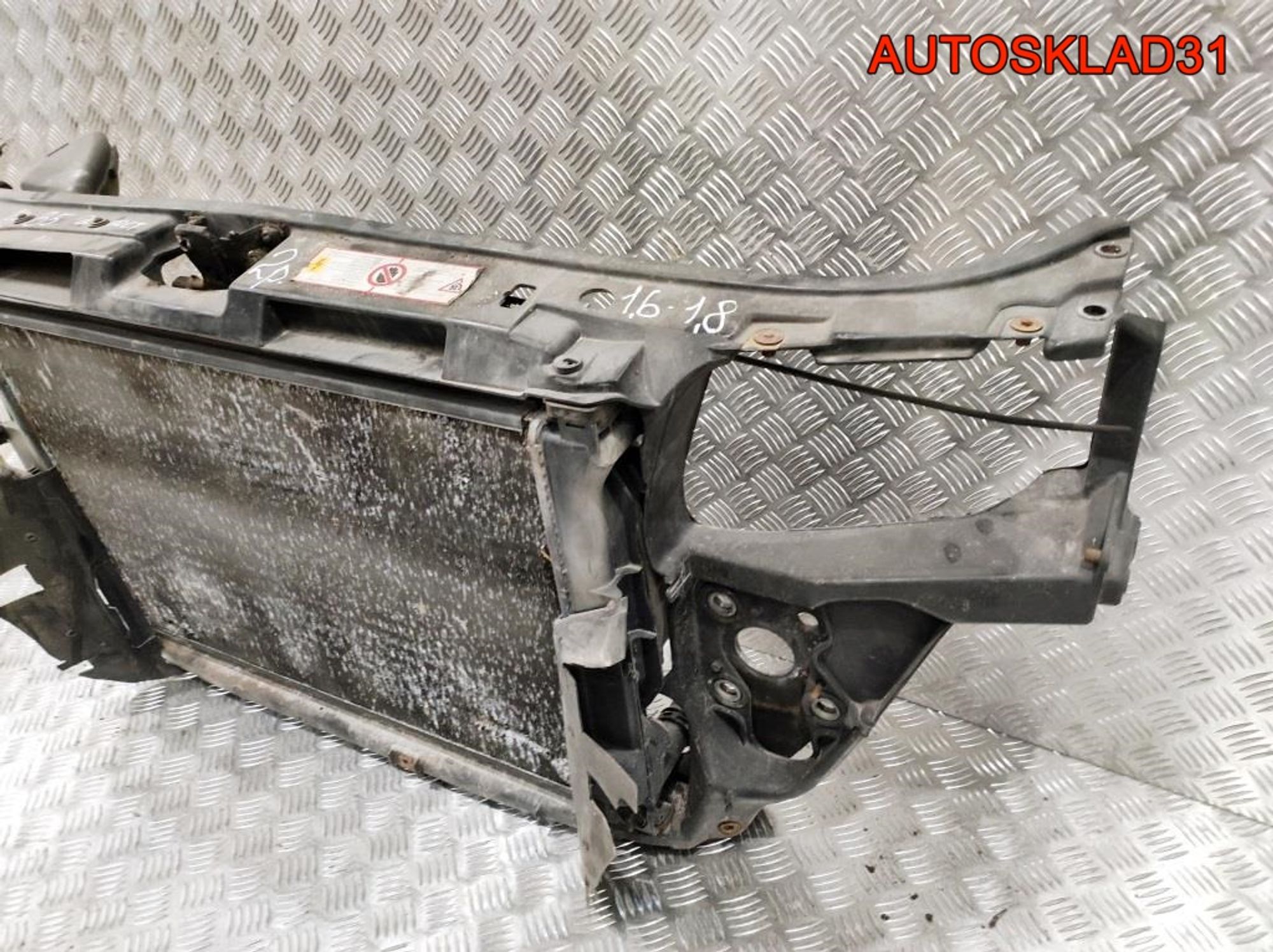 Панель передняя в сборе Audi A4 B5 Дорест 1,6-1,8 Бензин, 6000 рублей, Дубовое