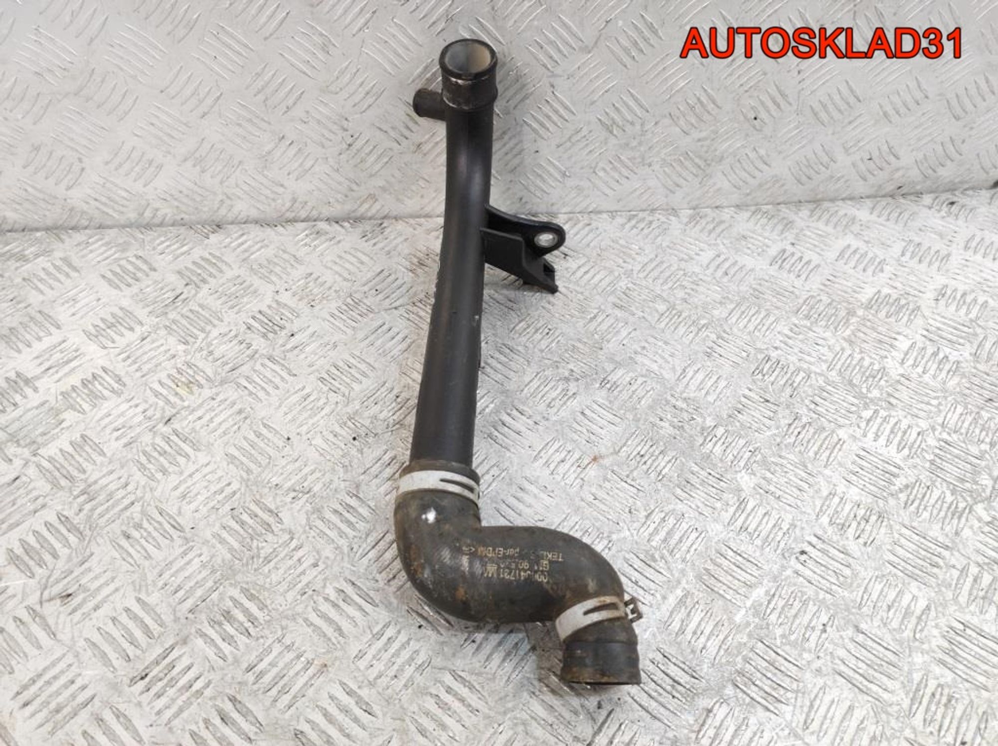 Трубка системы охлаждения Opel Astra G 1,6 Z16SE Бензин 9128719, 1000 рублей, Дубовое