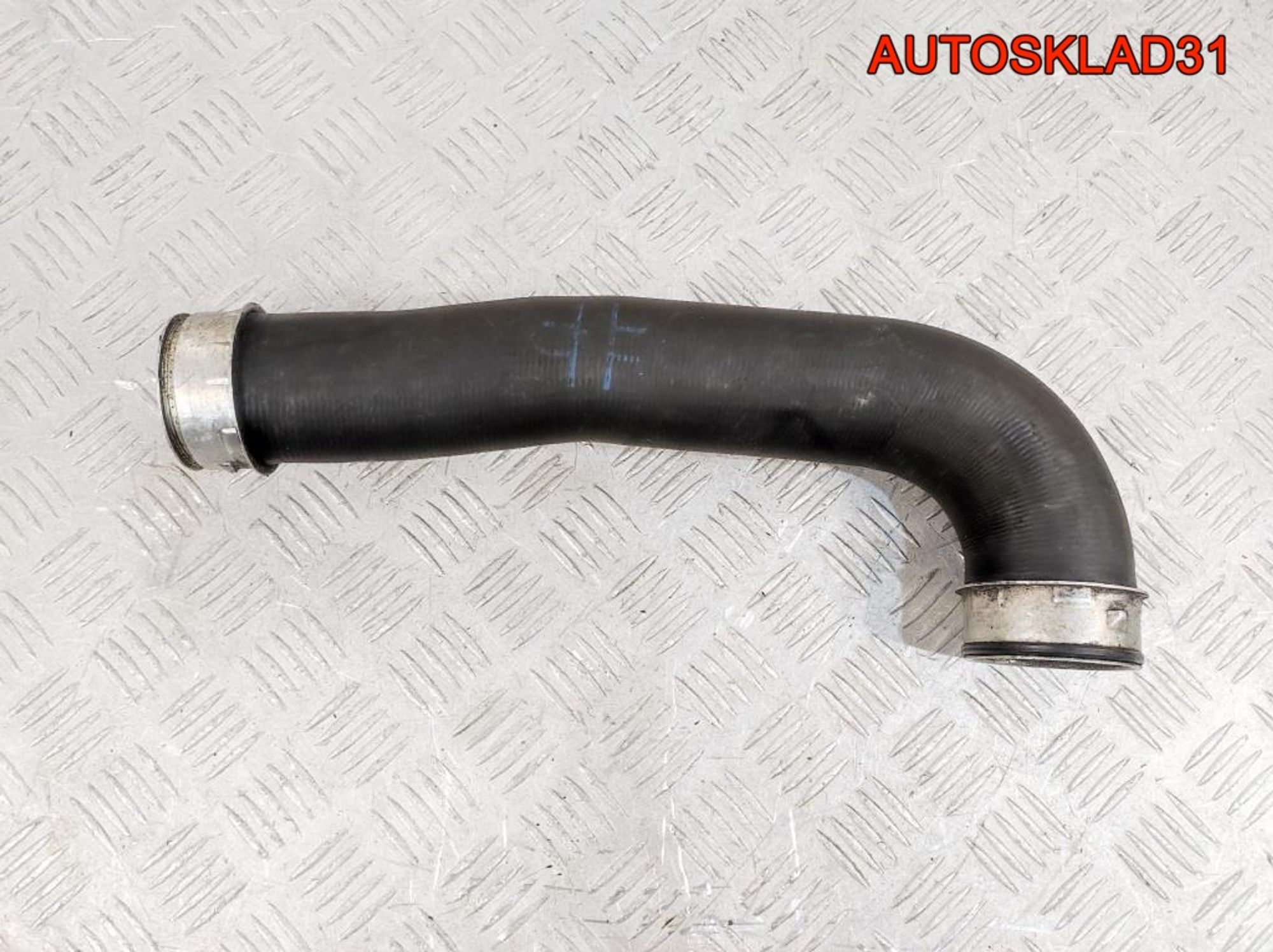 Патрубок интеркулера VW Passat B6 1,9 Дизель 1K0145838N, 2000 рублей, Дубовое