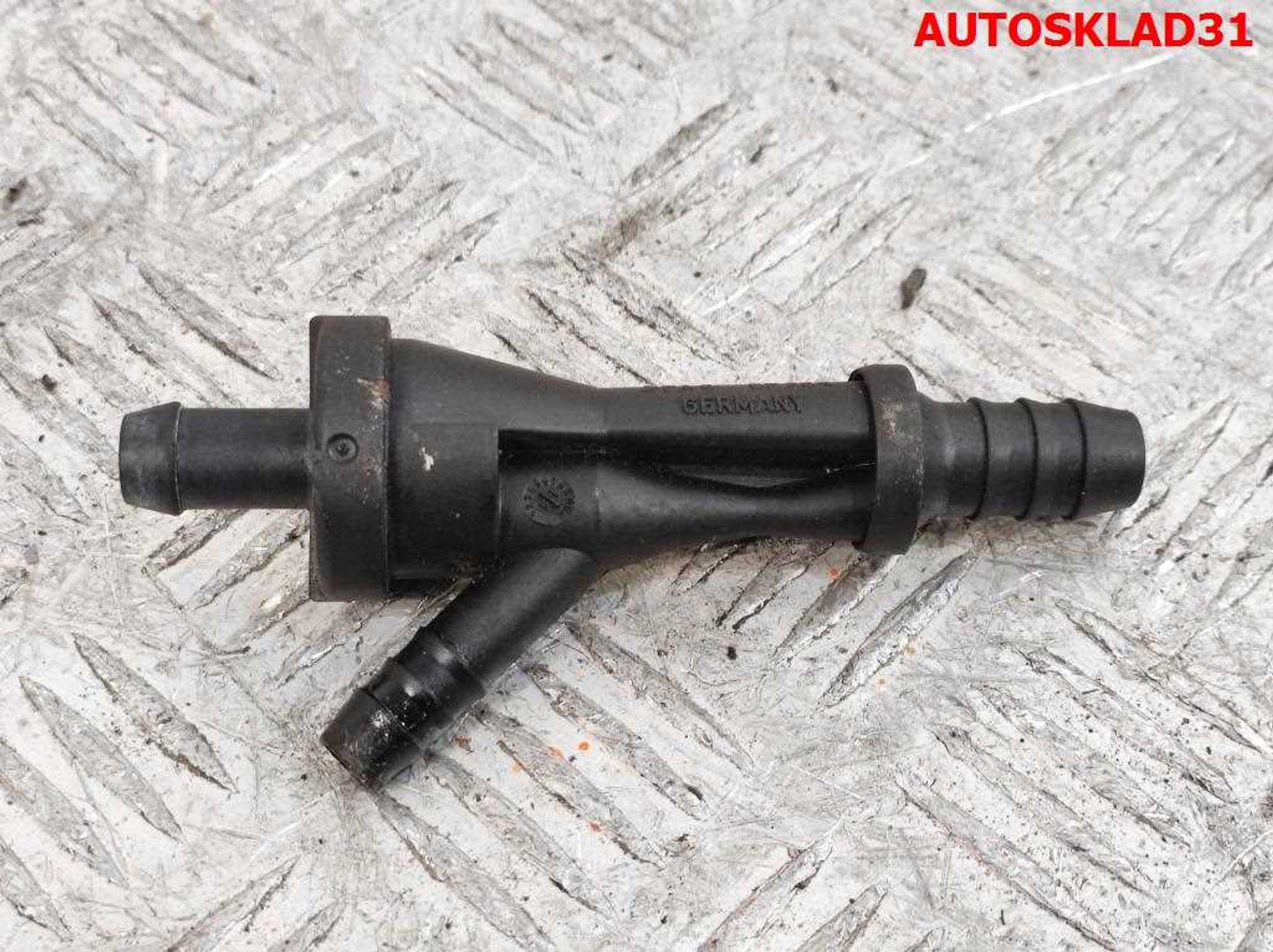 Клапан вентиляции картерных газов VW Passat B5 1,8 Бензин 058133753D, 1500 рублей, Дубовое