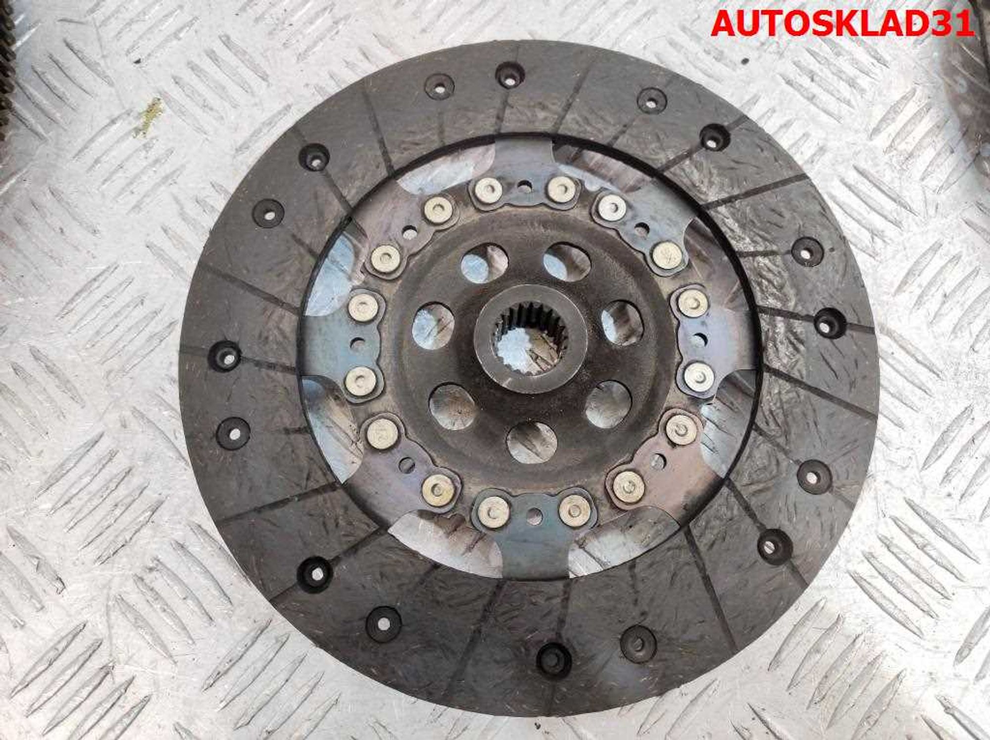 Маховик в сборе со сцеплением Renault Megane 2 1,5 K9K Дизель 8200495249, 8000 рублей, Дубовое