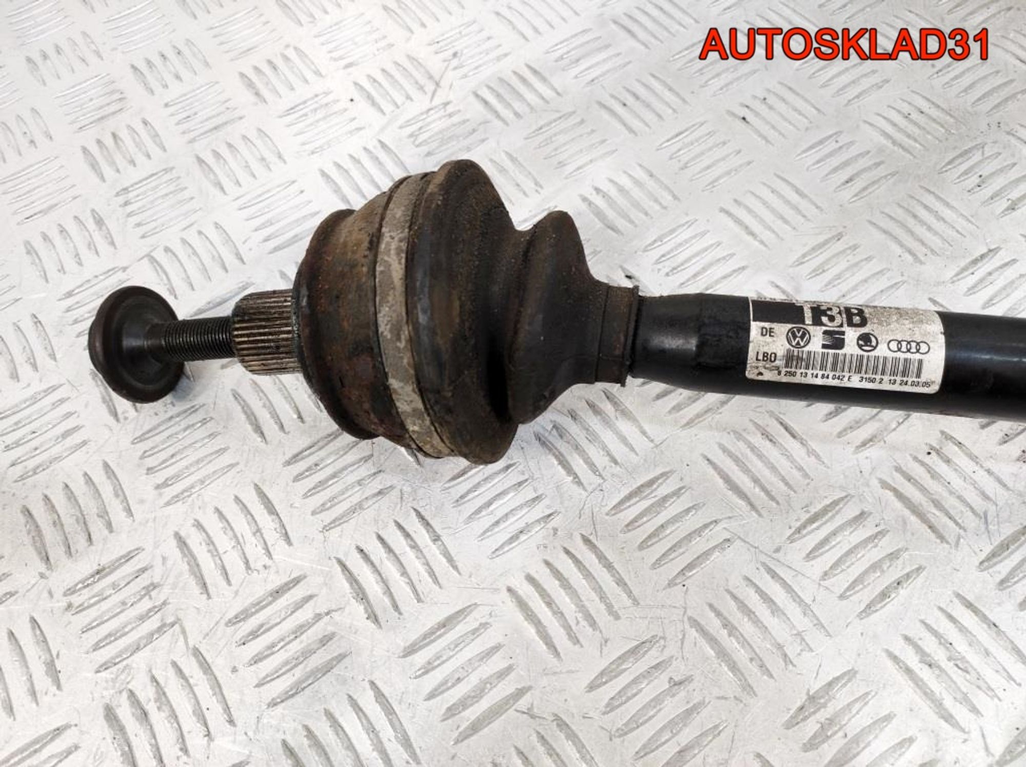 Полуось задняя 4WD АКПП Audi A6 C6 3,0 BMK 4F0501203B, 2700 рублей, Дубовое