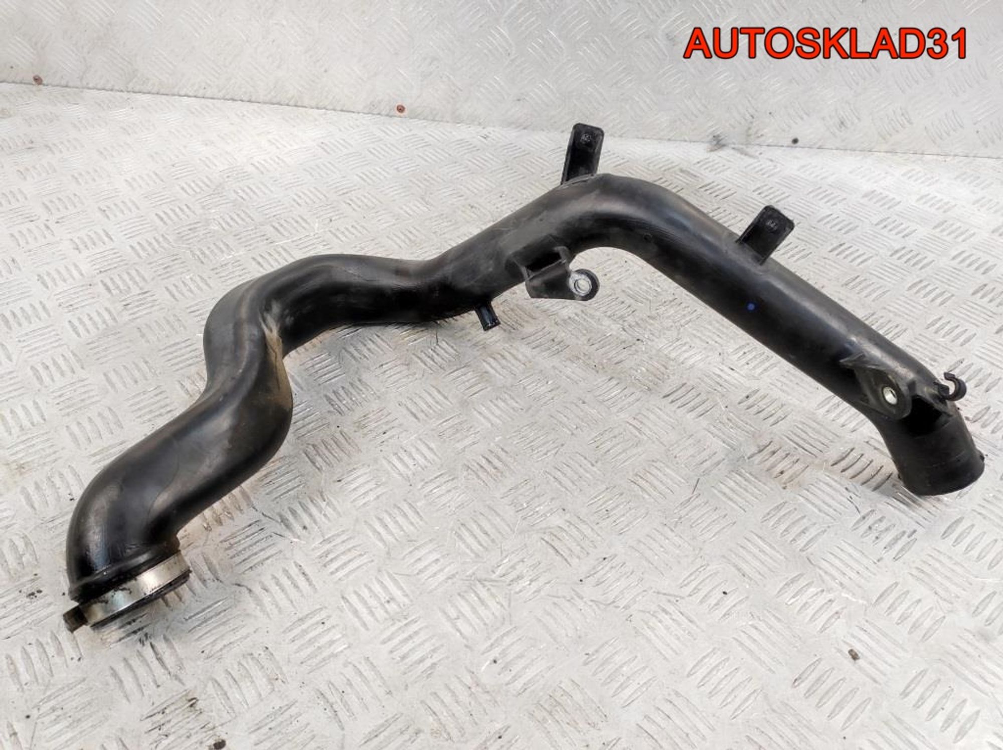 Патрубок интеркулера Opel Astra H 1,7 Z17DTH Дизель, 1000 рублей, Дубовое