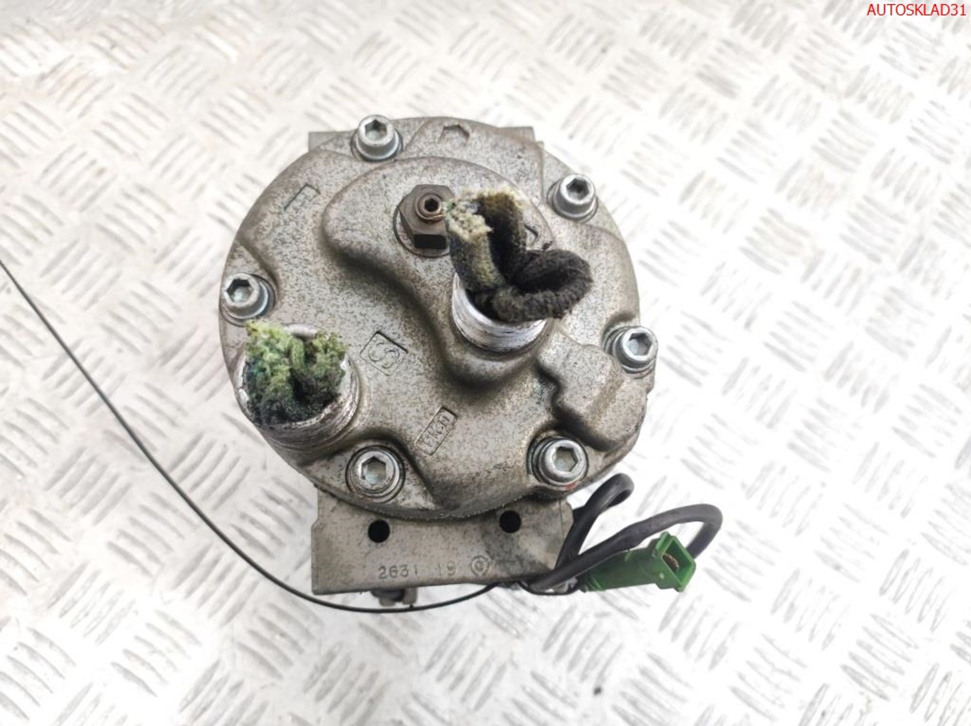 Компрессор кондиционера VW Passat B5 1,8 ADR 8D0260805MX, 7200 рублей, Дубовое