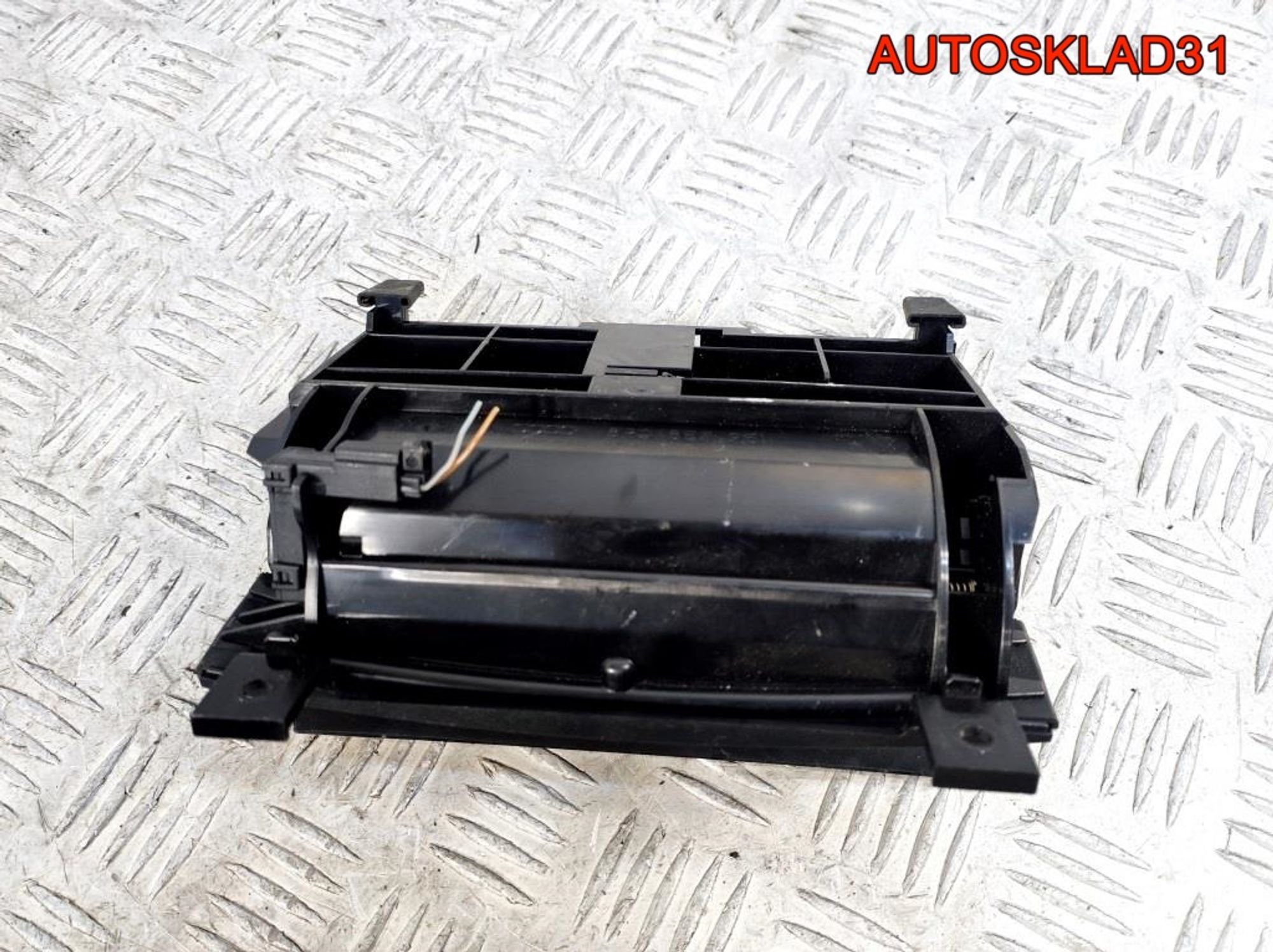 Пепельница передняя Audi A3 8P 8P0857951, 900 рублей, Дубовое