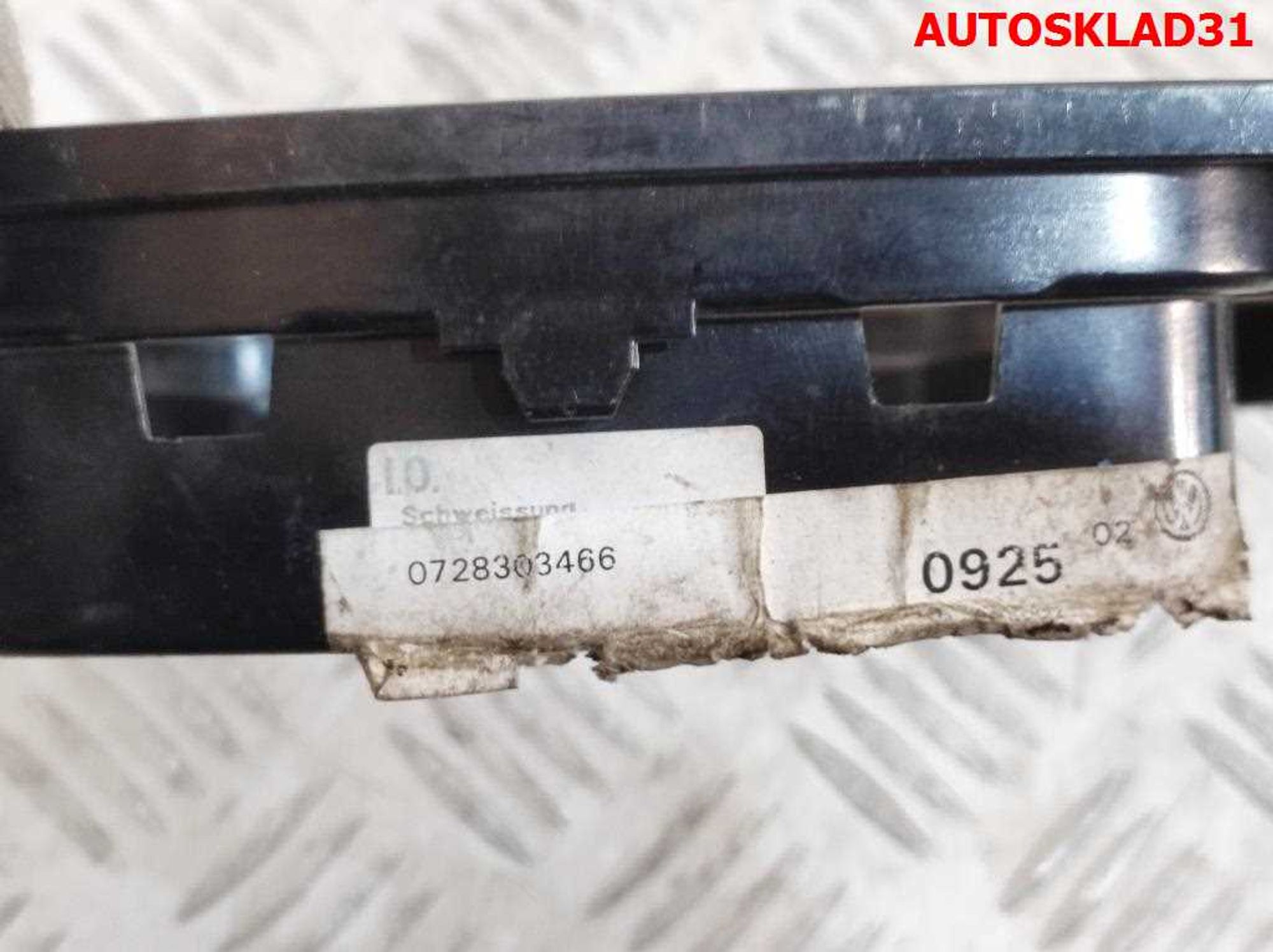 Накладка декоративная на кулису VW Passat B6 3C0864263, 800 рублей, Дубовое