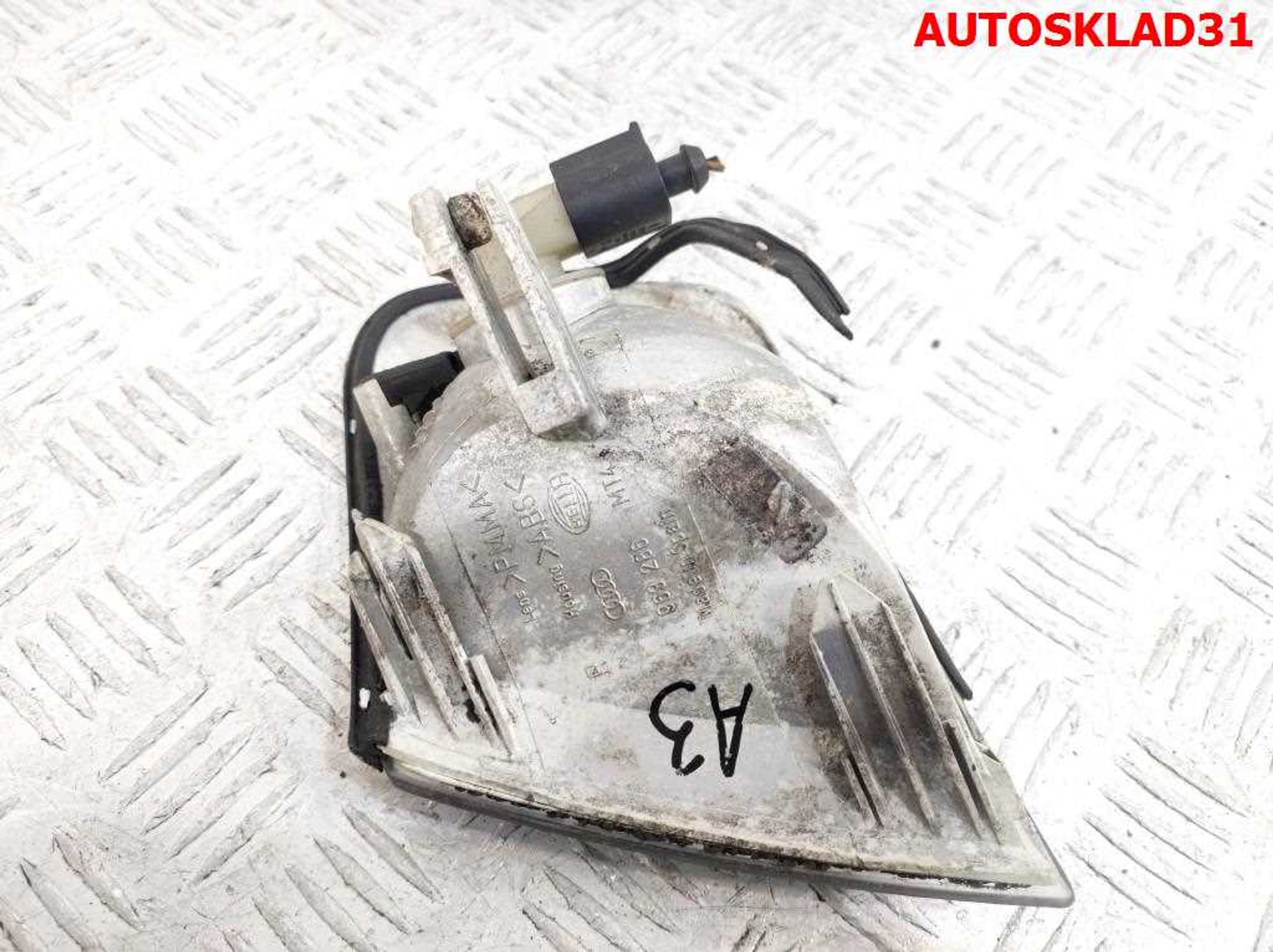 Указатель поворота правый белый Audi A3 8L0953050, 900 рублей, Дубовое