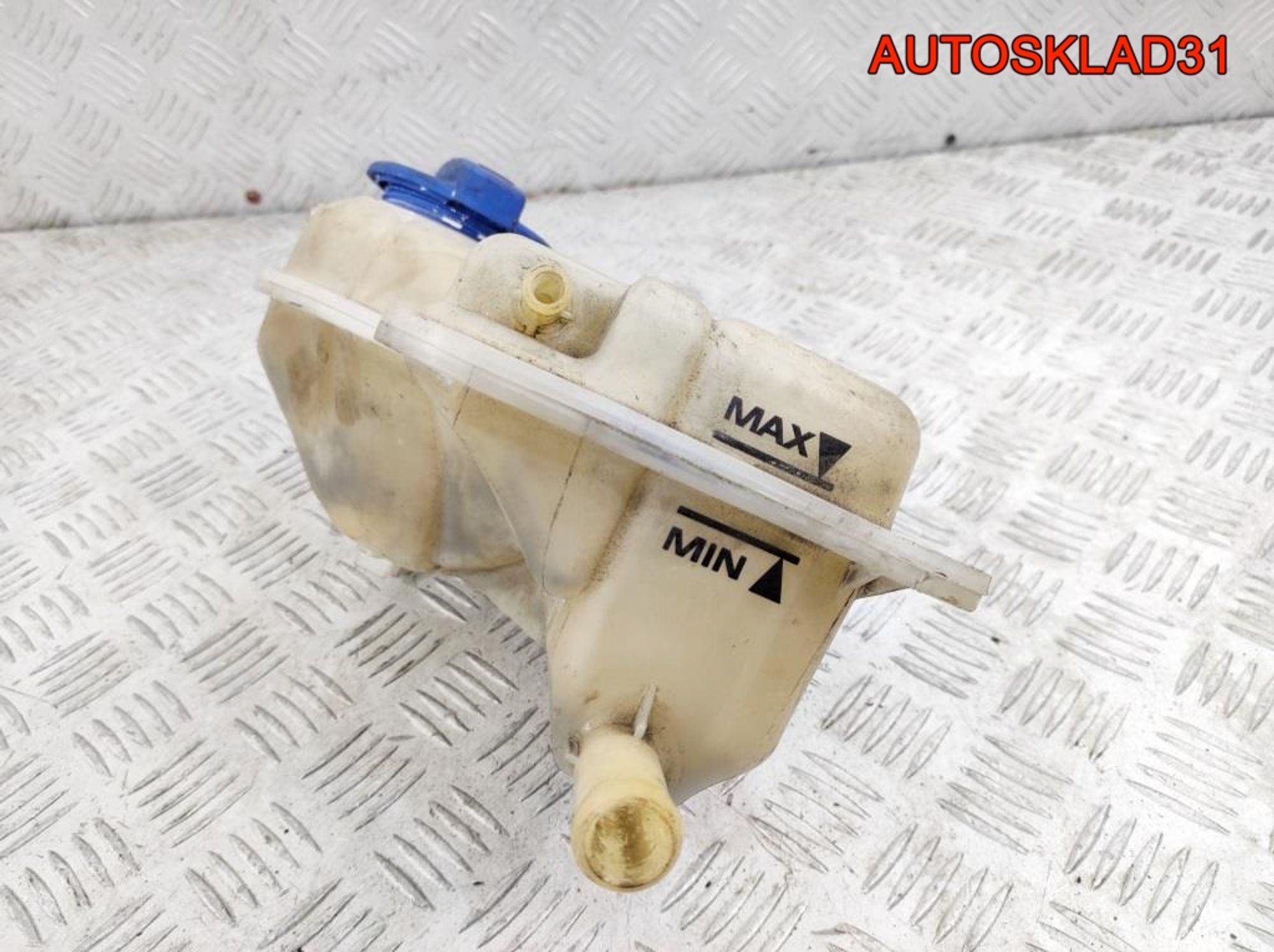 Бачок расширительный Audi A4 B6 8E0121403A, 1300 рублей, Дубовое