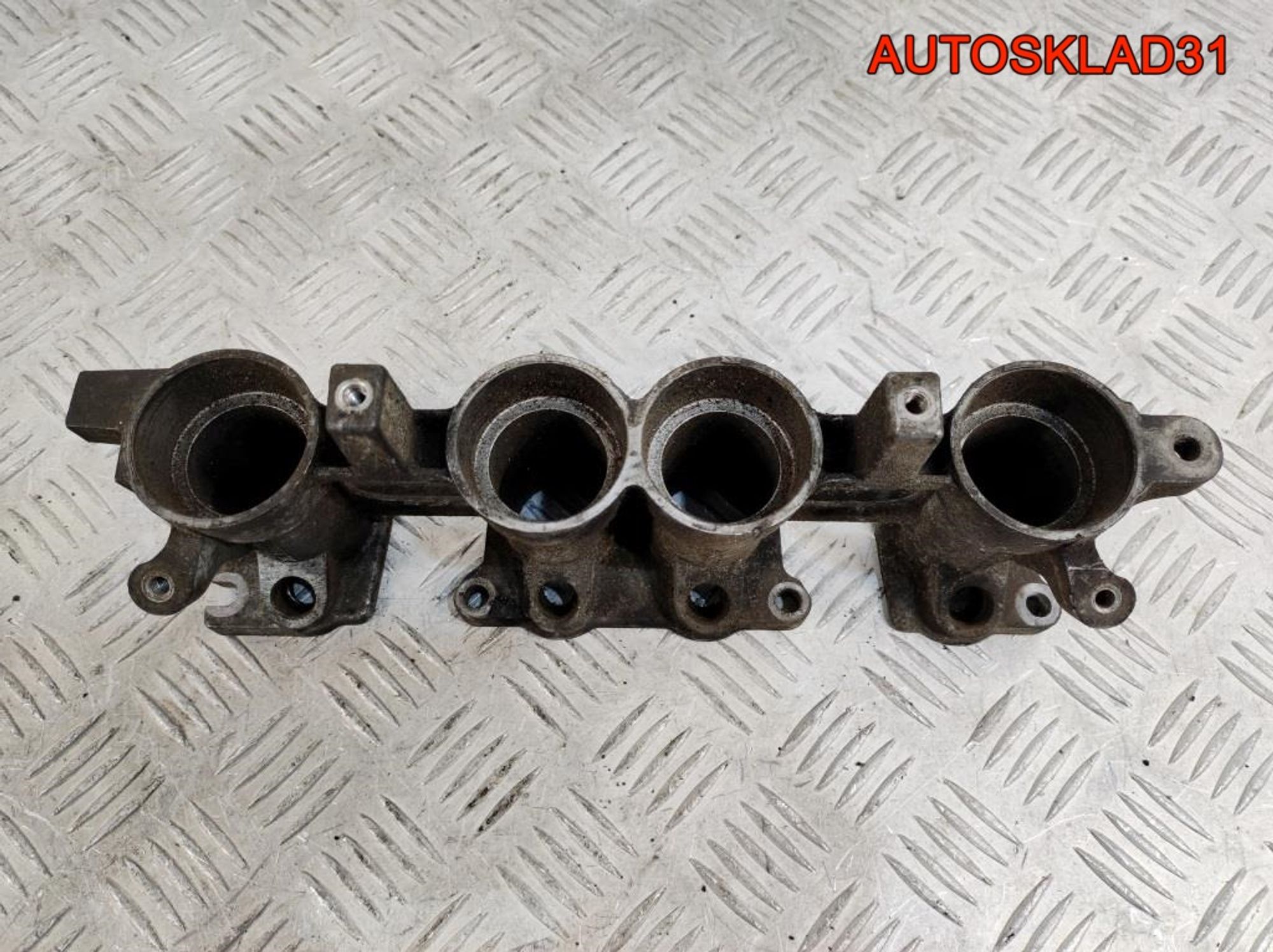 Коллектор впускной VW Golf 4 2,0 Бензин 06A133206R, 900 рублей, Дубовое