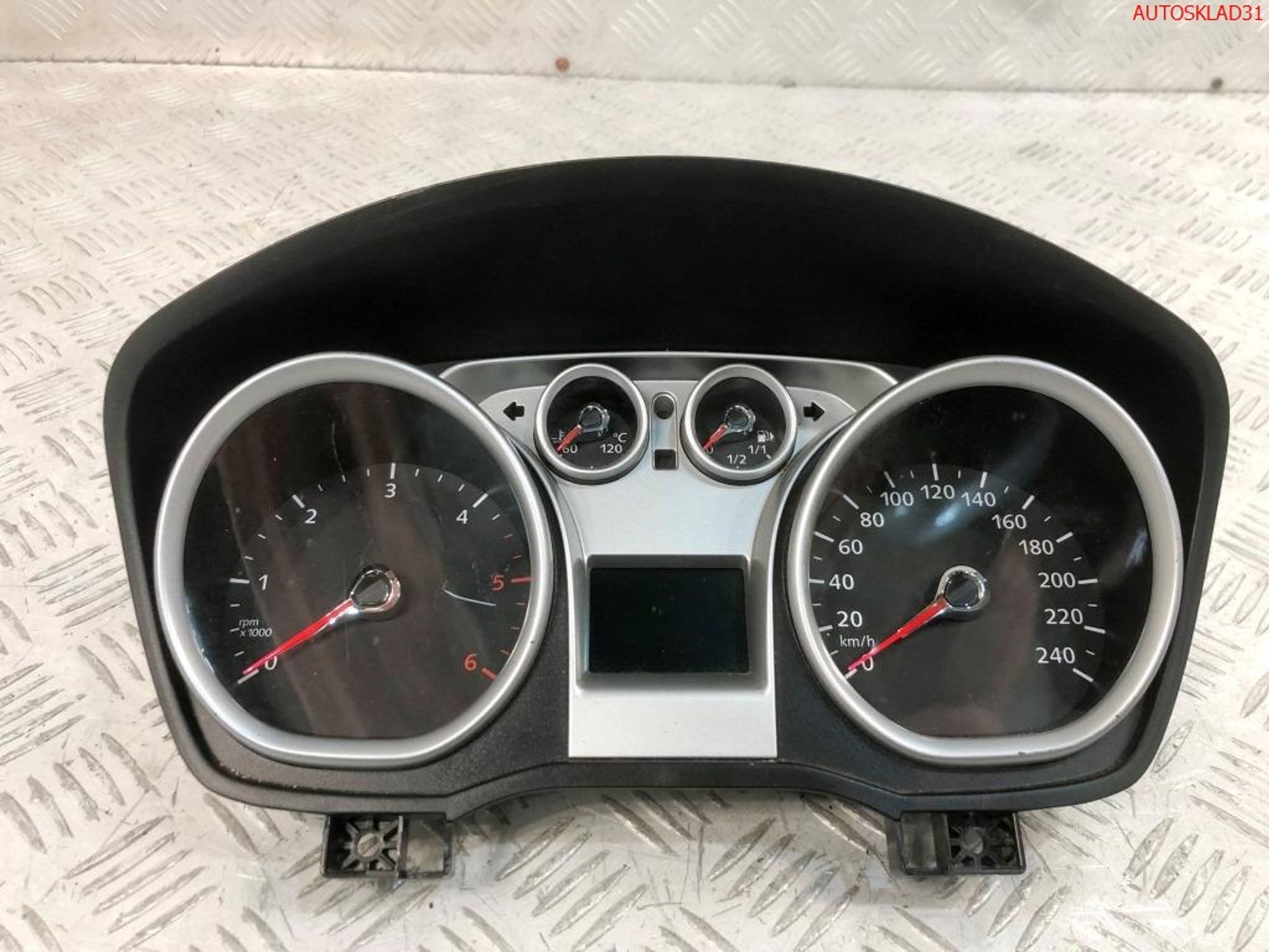 Панель приборов Ford Focus 2 1,6 Дизель 8V4T10849GJ, 16000 рублей, Дубовое