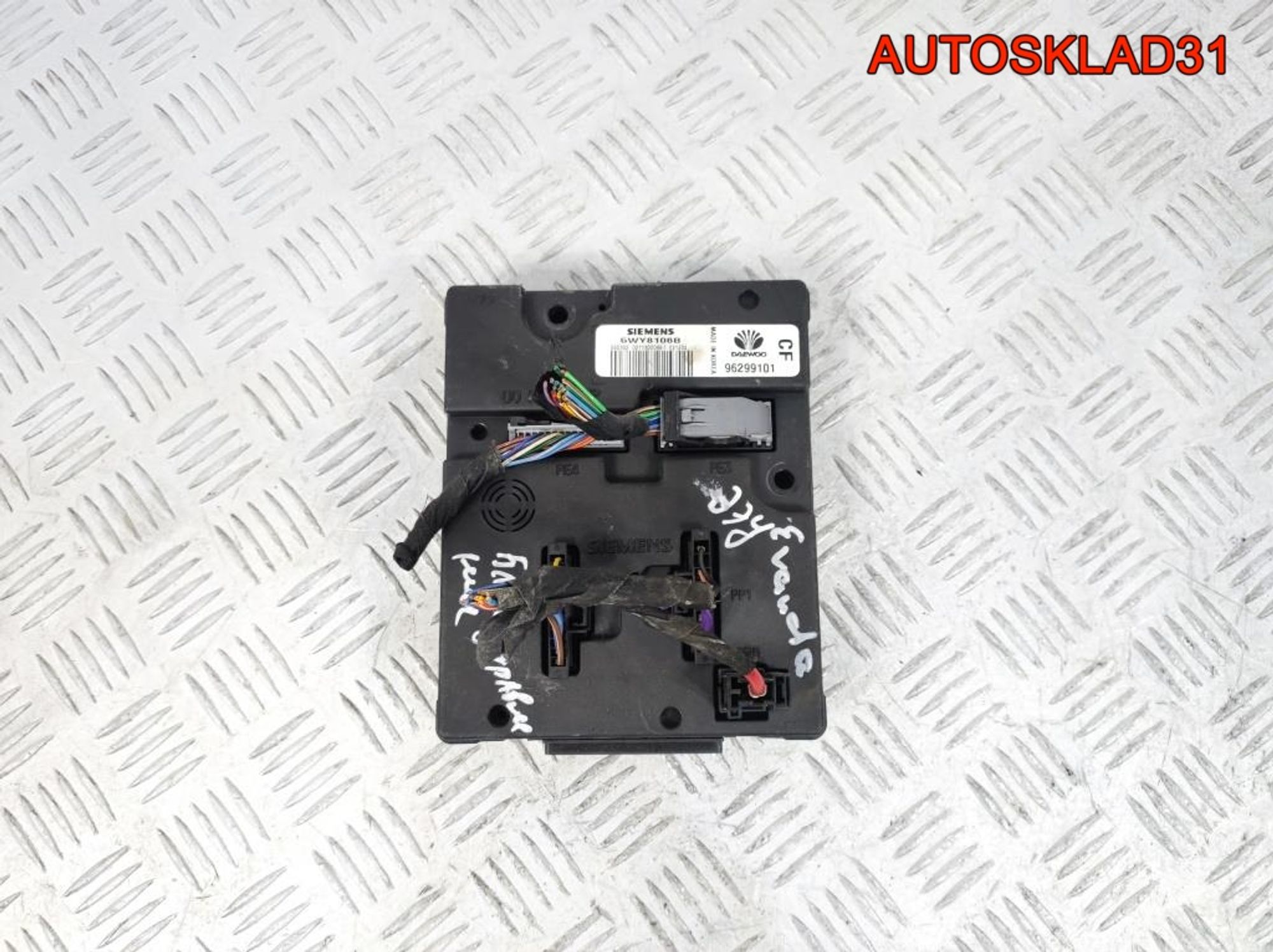 Блок комфорта Chevrolet Evanda 2.0 T20SED 96299101, 4100 рублей, Дубовое