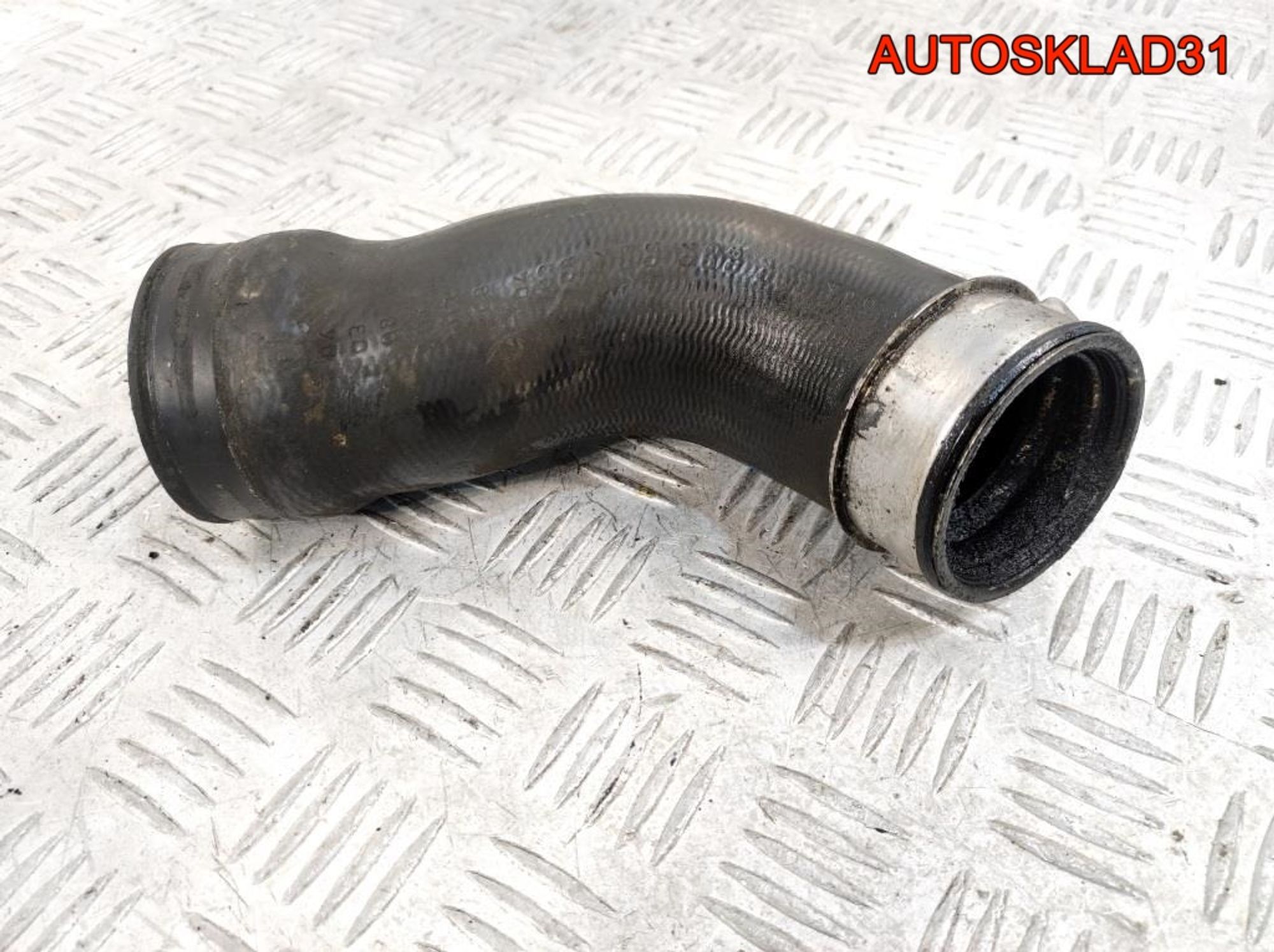 Патрубок интеркулера VW Passat B6 2.0 BMR 3C0145838B Дизель, 1400 рублей, Дубовое