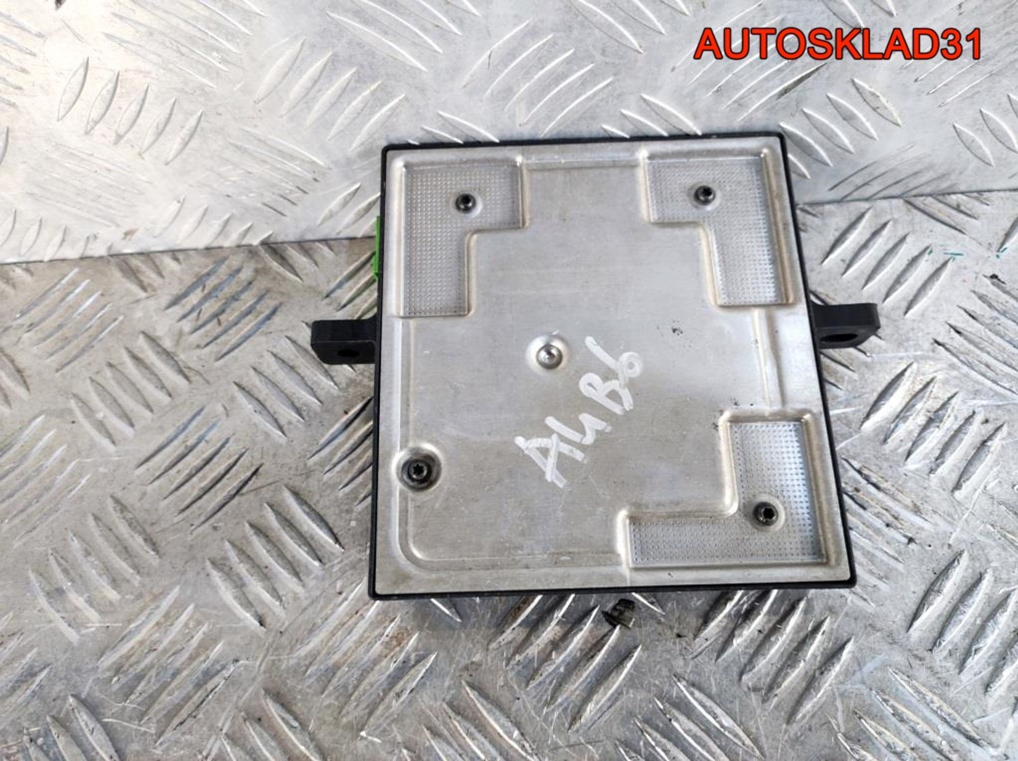 Блок комфорта Audi A4 B6 8E0907279, 5000 рублей, Дубовое