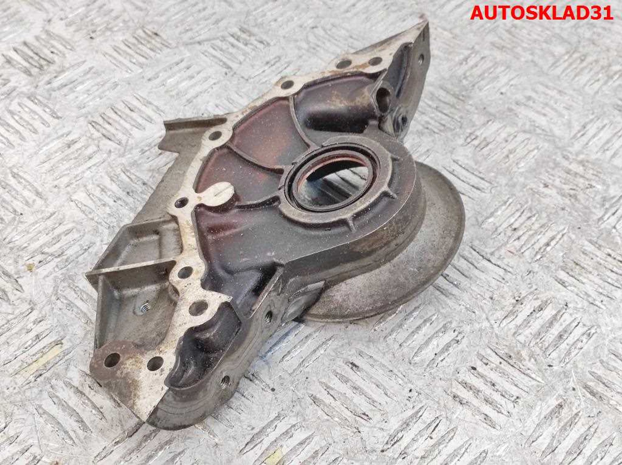 Крышка коленвала Renault Logan 1,4 K7J 710 7700273354, 1500 рублей, Дубовое