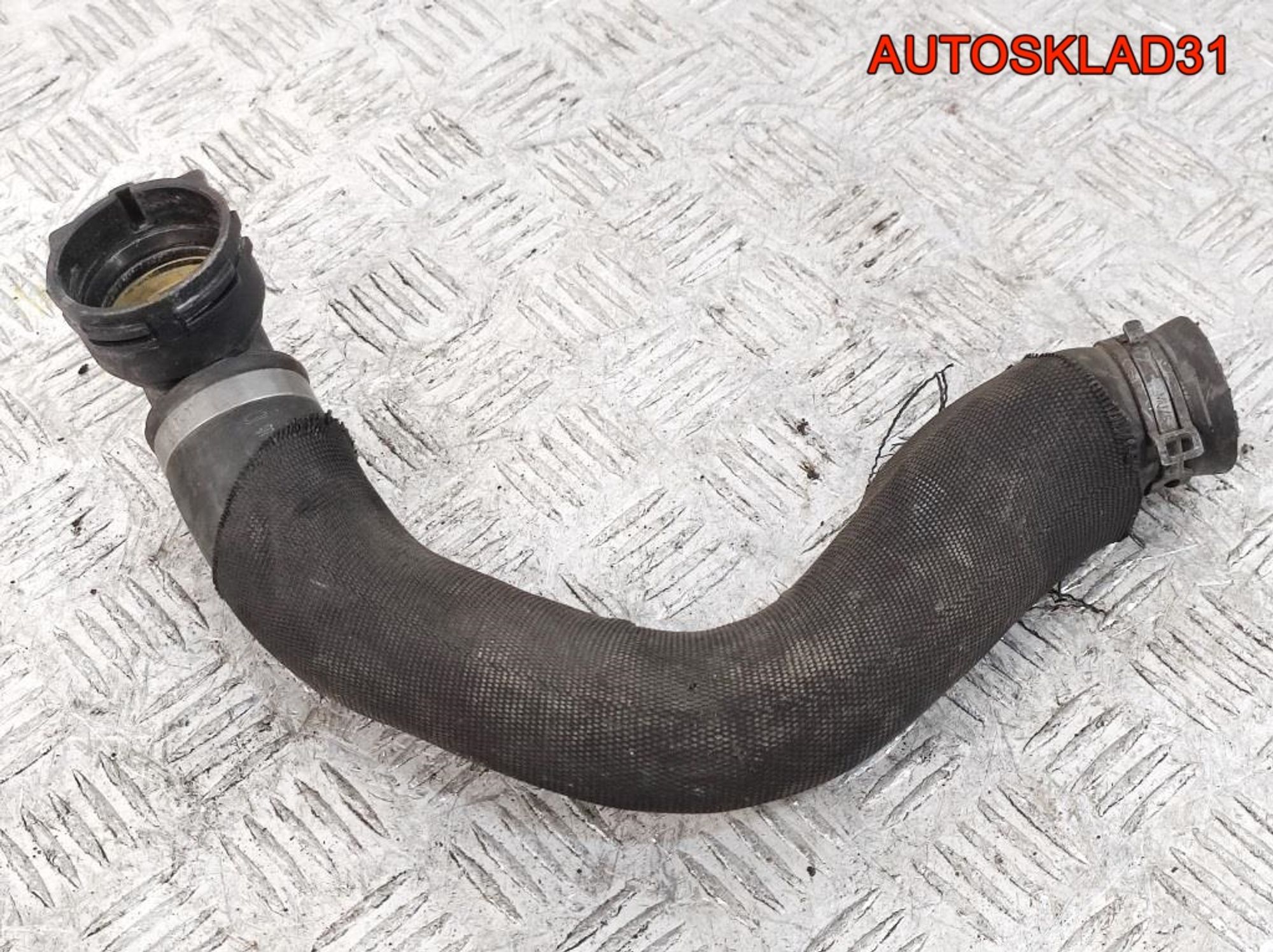 Патрубок радиатора Audi A6 C6 3,0 BMK 4F0121055J, 600 рублей, Дубовое